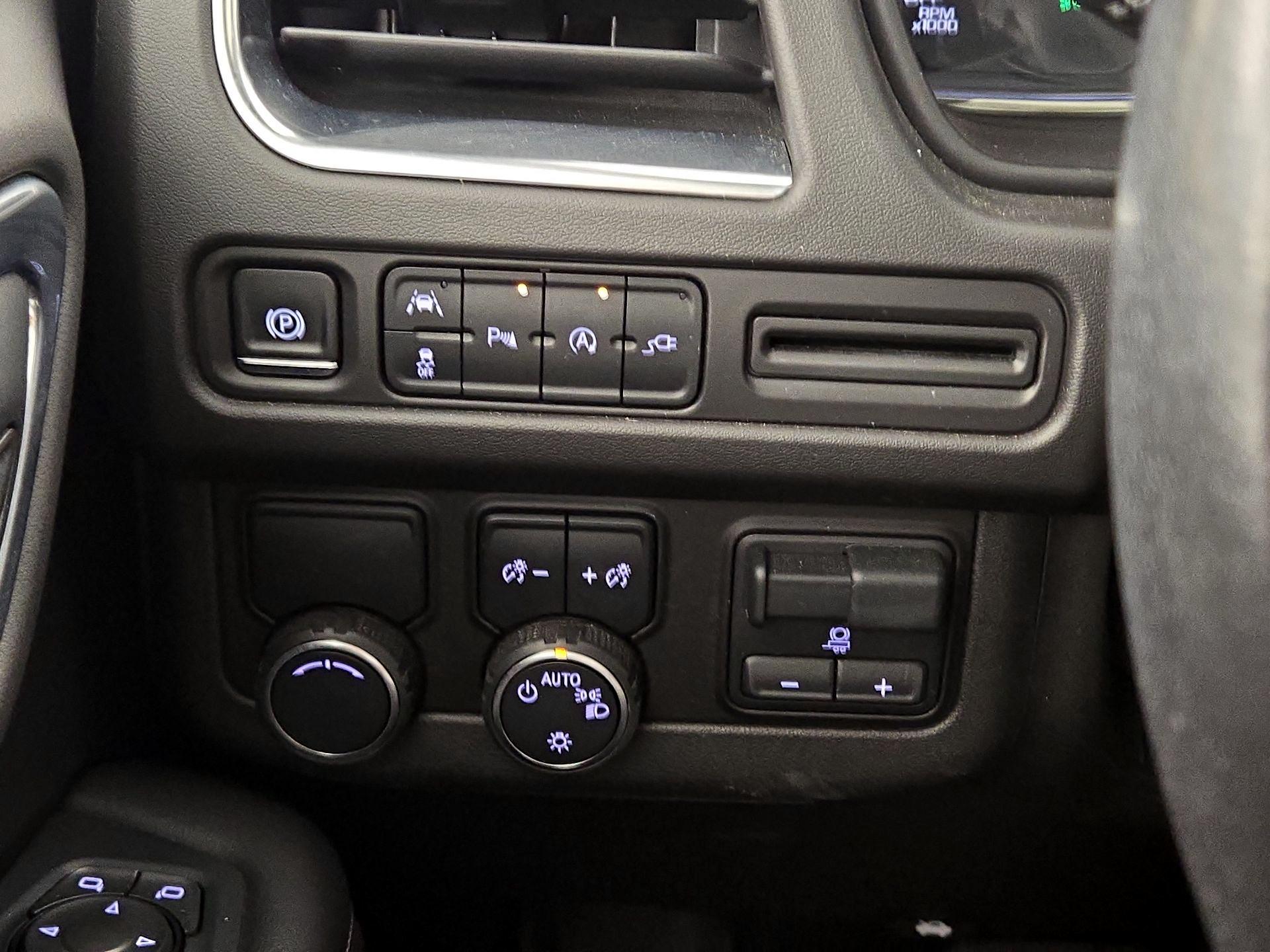 Thumbnail: 2021 Chevrolet Suburban - 13