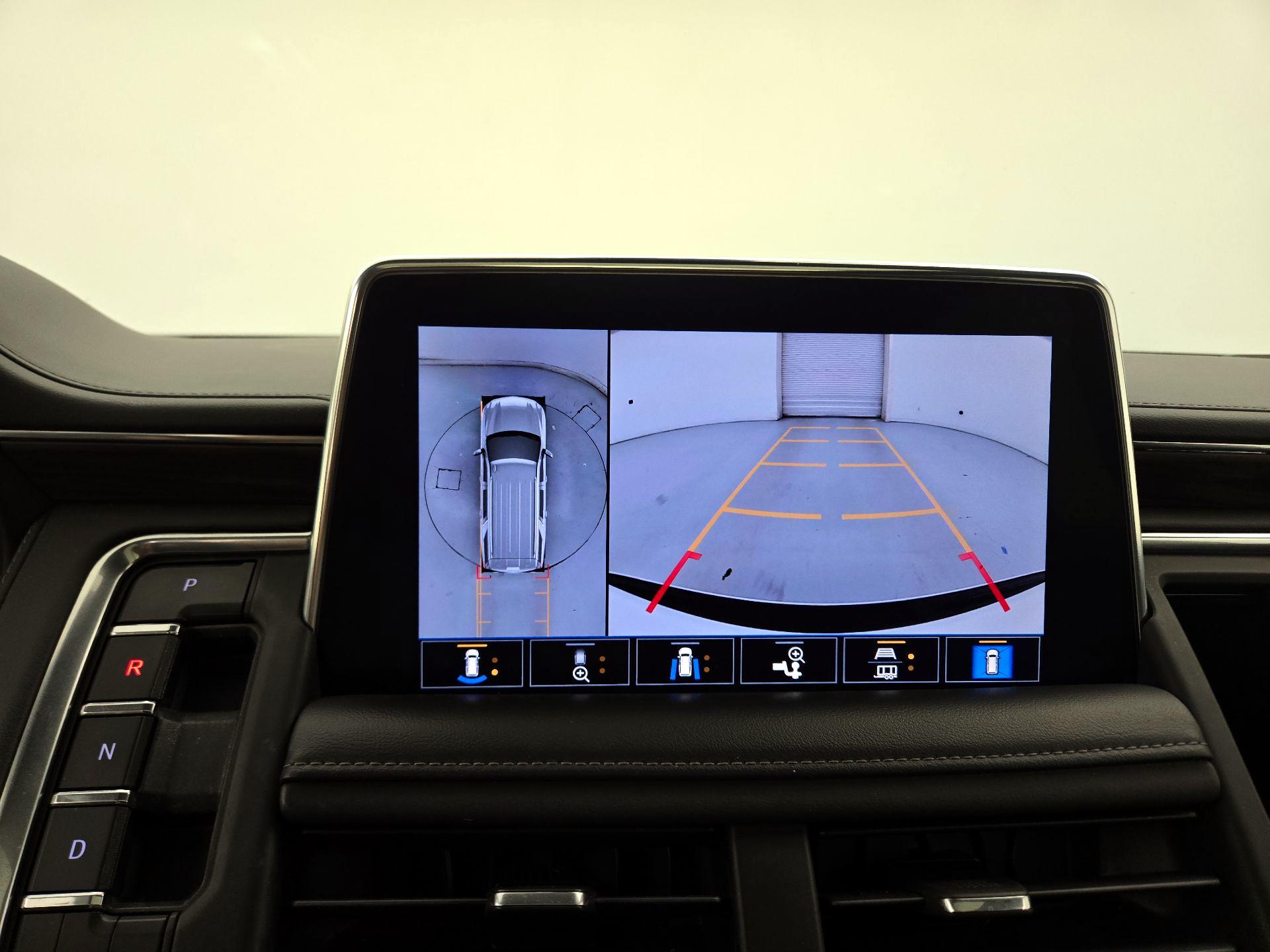 Thumbnail: 2021 Chevrolet Suburban - 15