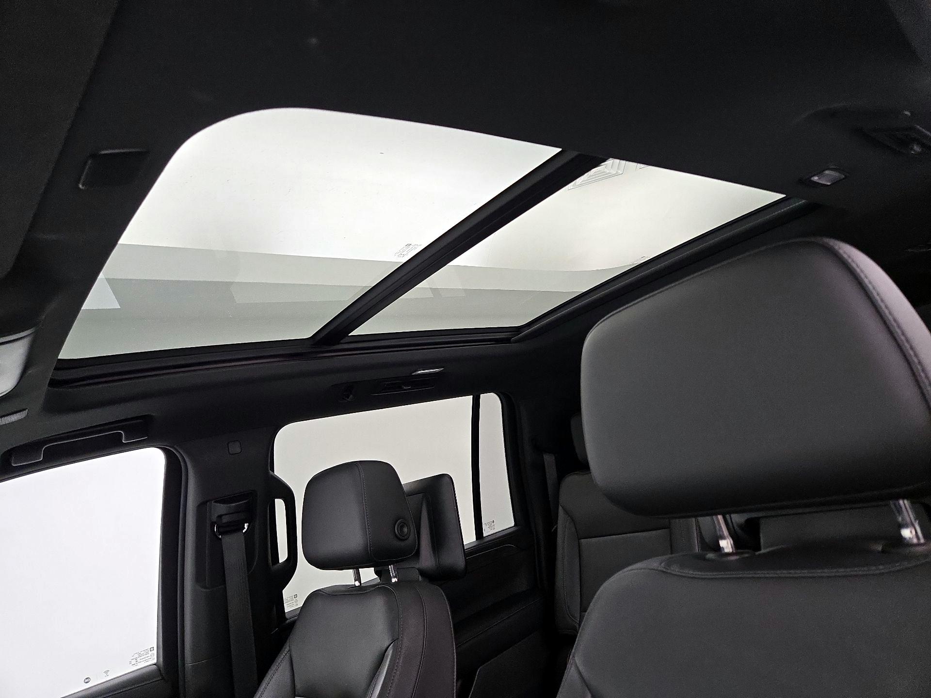 Thumbnail: 2021 Chevrolet Suburban - 20