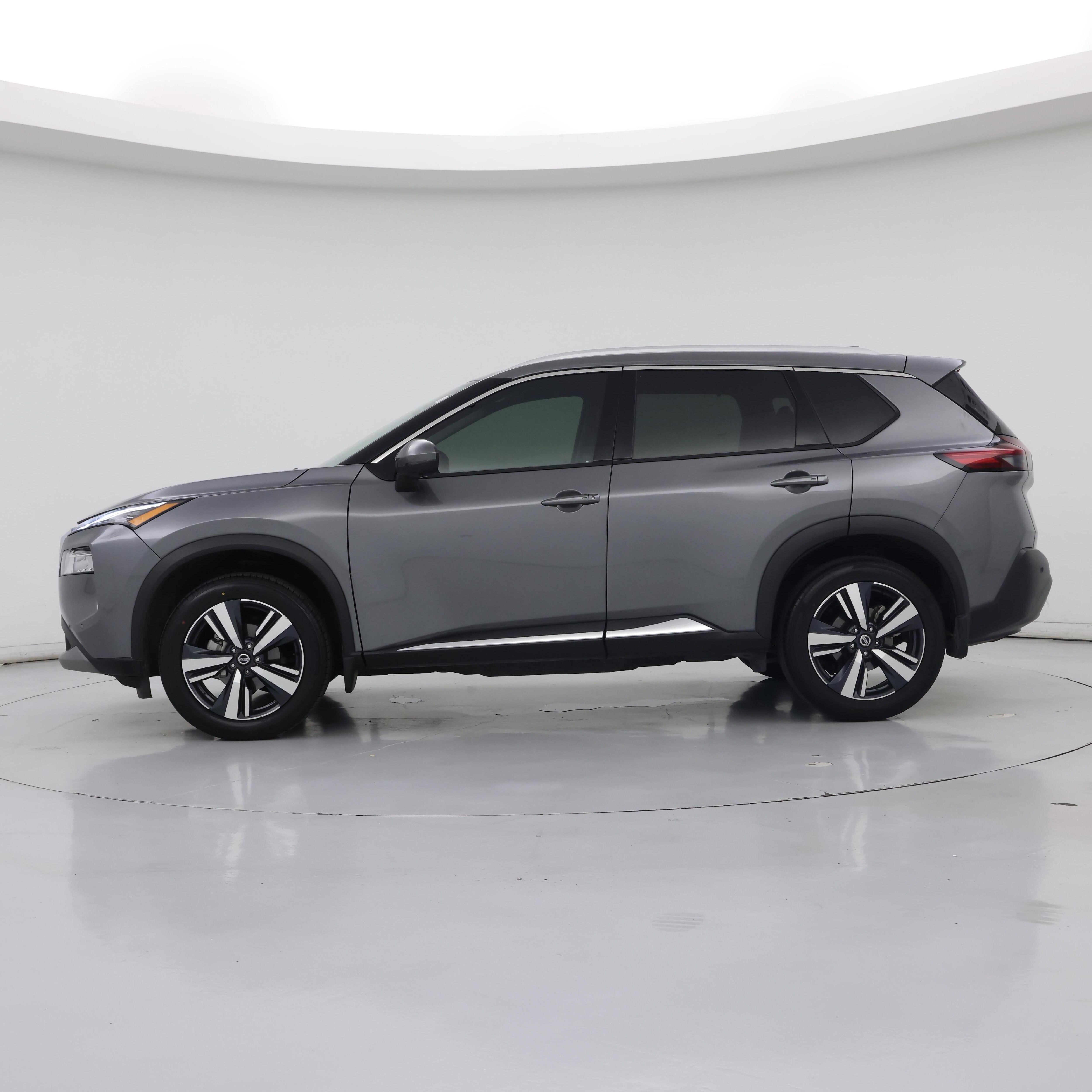Thumbnail: 2021 Nissan Rogue - 3