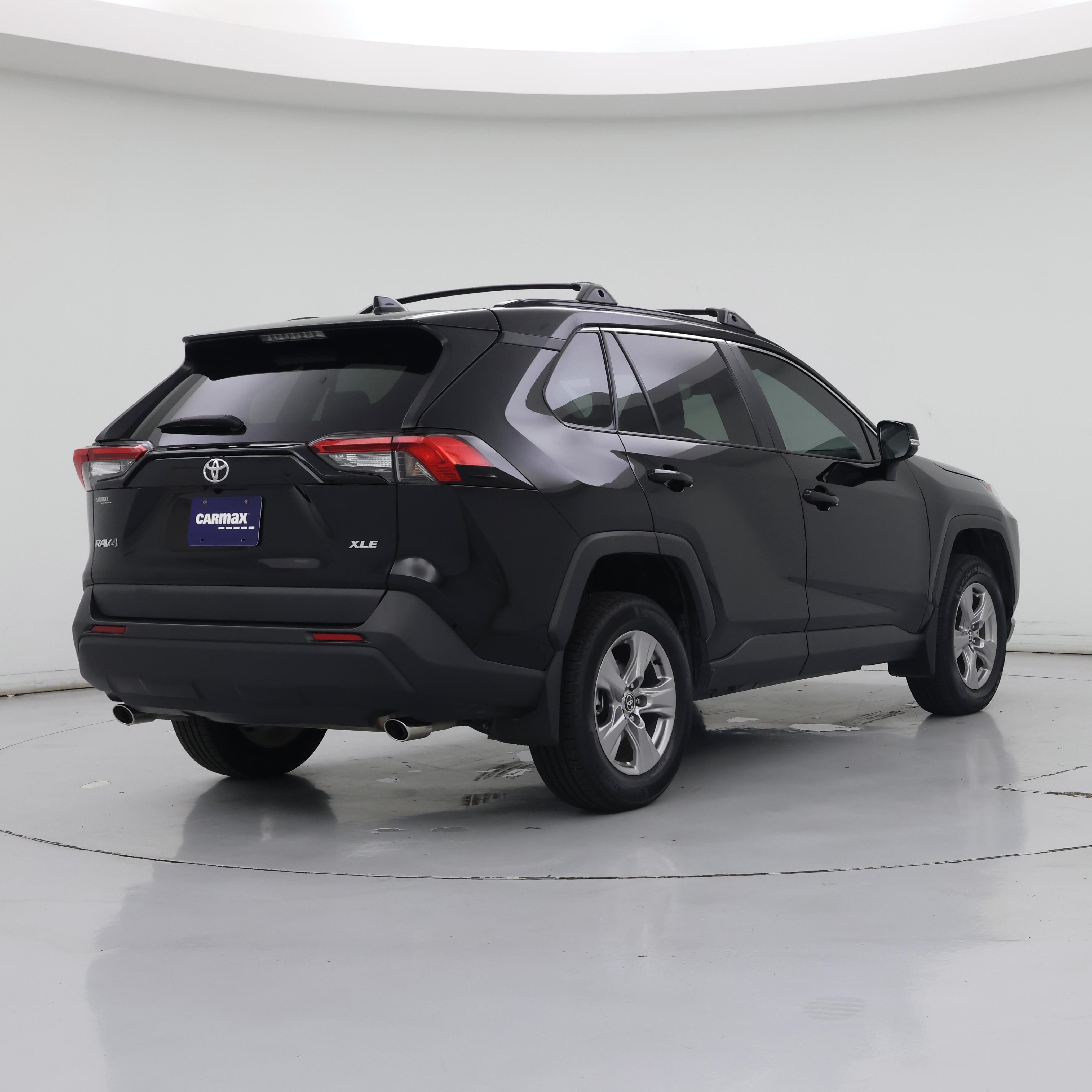Thumbnail: 2023 Toyota RAV4 - 8