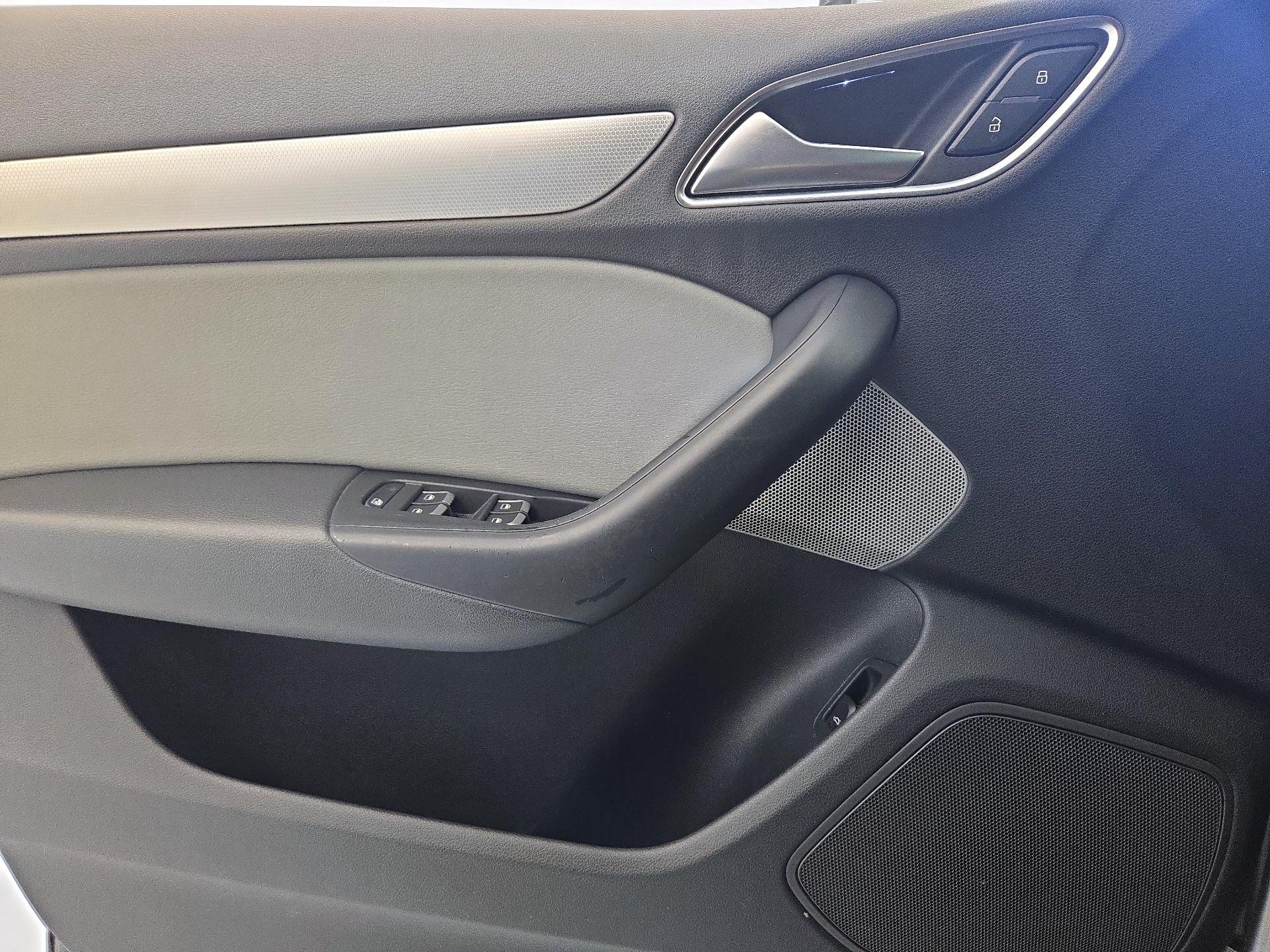 Thumbnail: 2016 Audi Q3 - 12