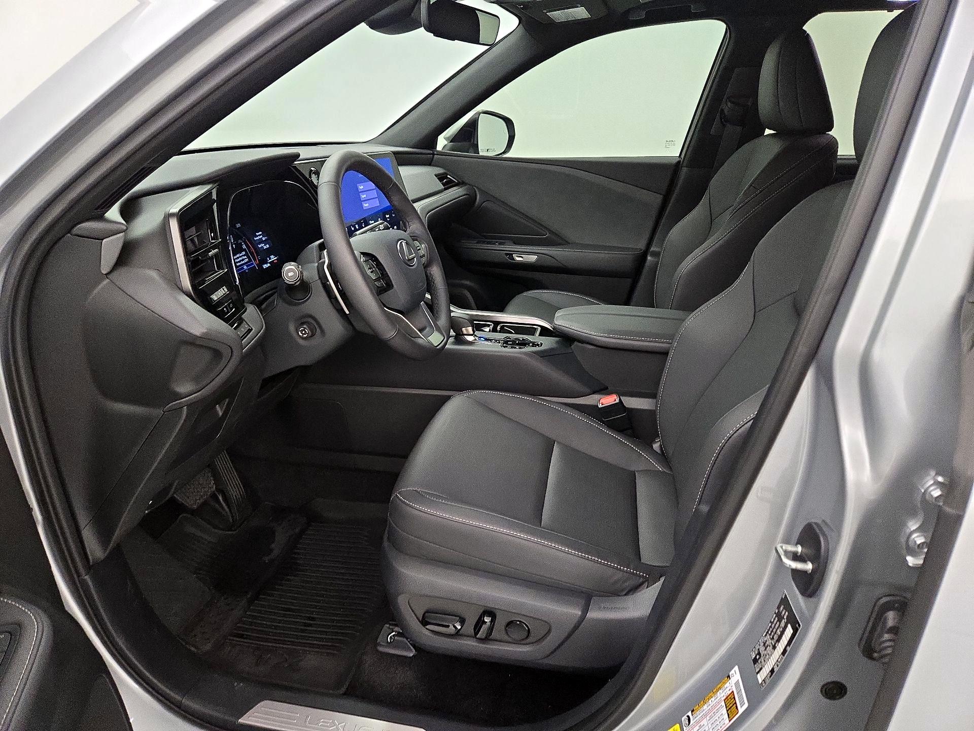 Thumbnail: 2025 Lexus TX - 11