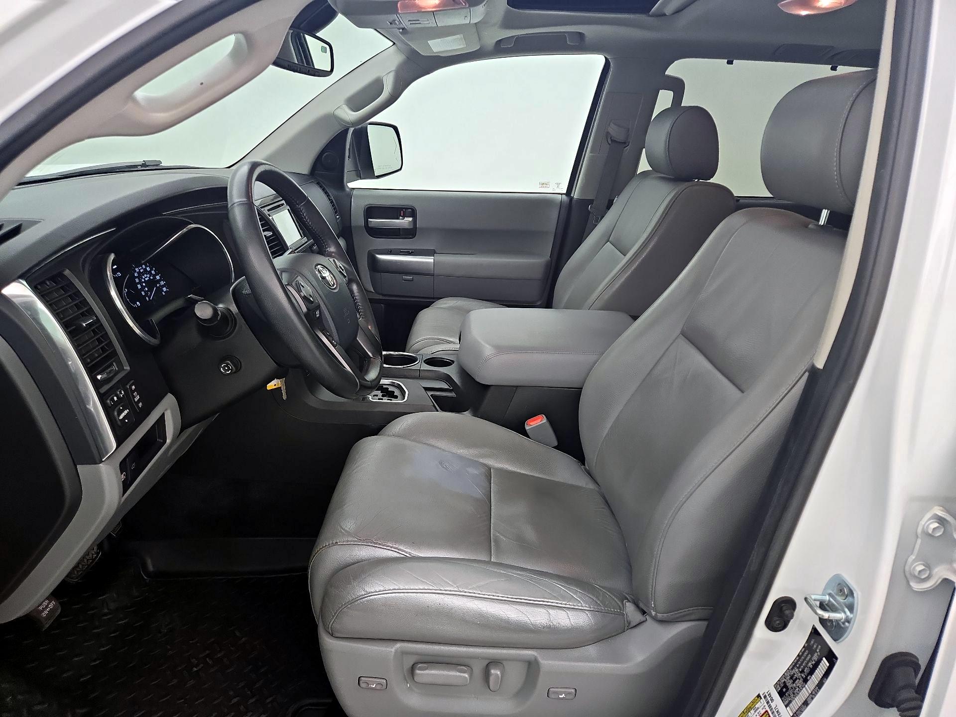 Thumbnail: 2018 Toyota Sequoia - 9