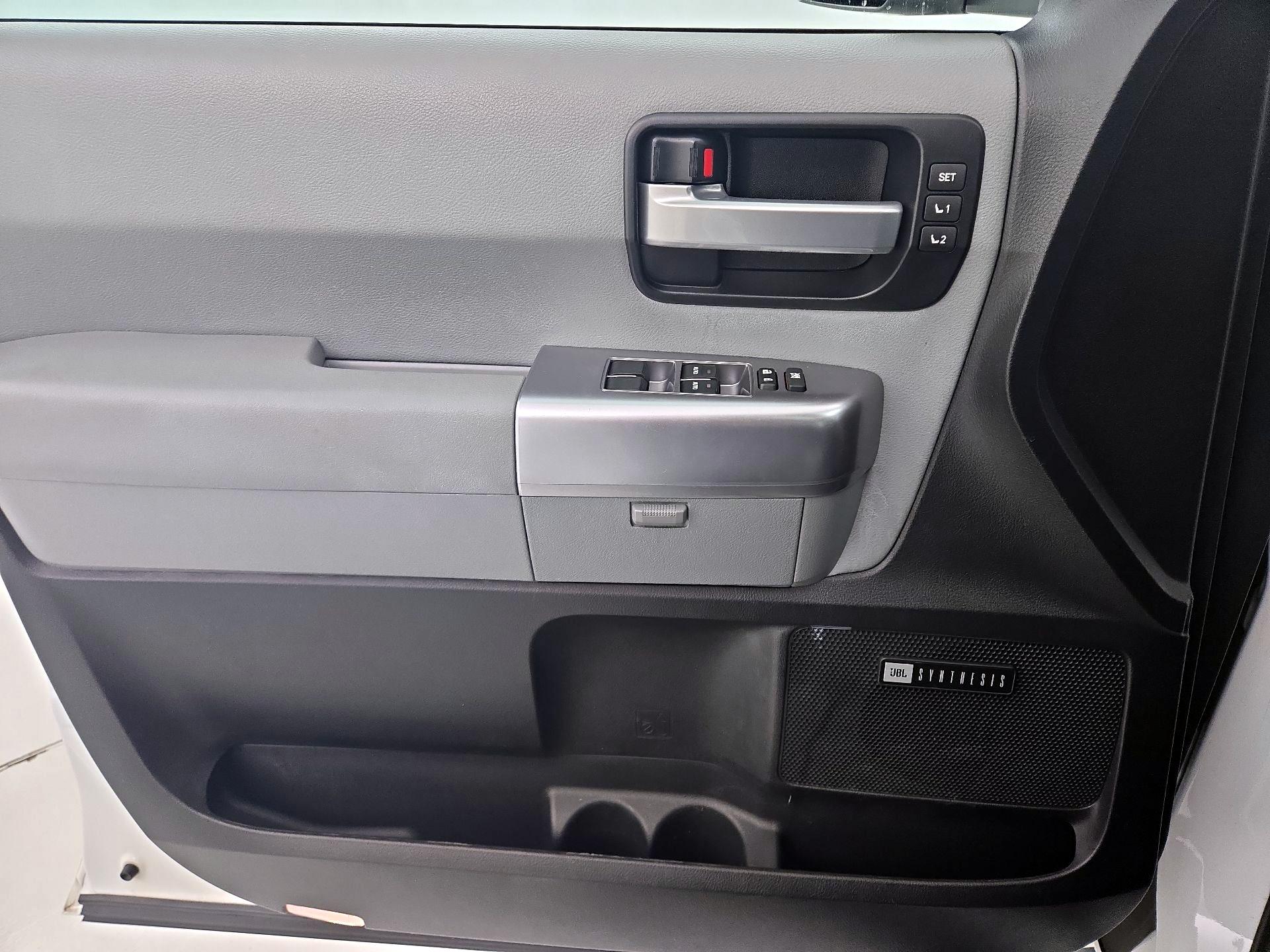 Thumbnail: 2018 Toyota Sequoia - 10