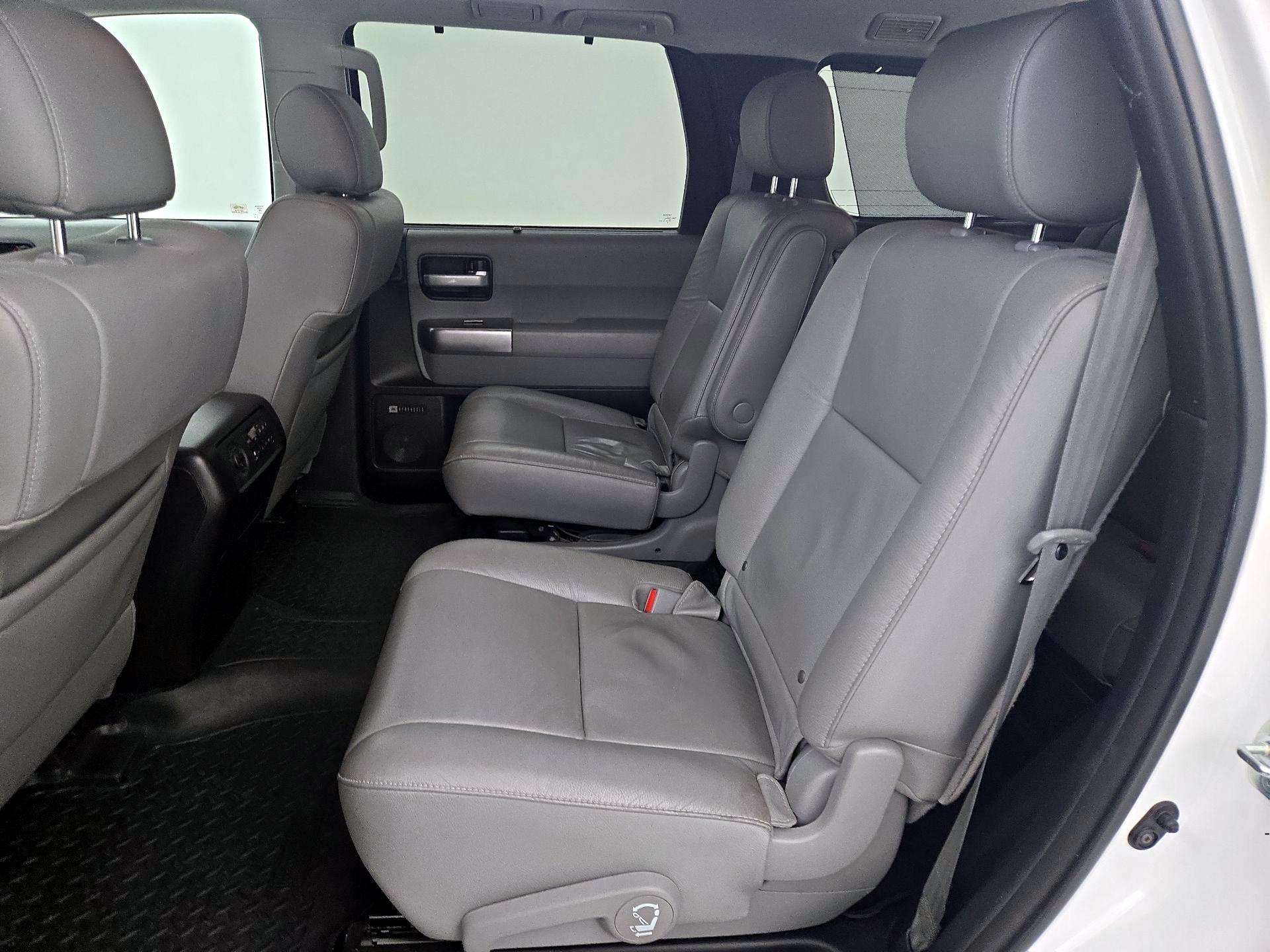 Thumbnail: 2018 Toyota Sequoia - 18