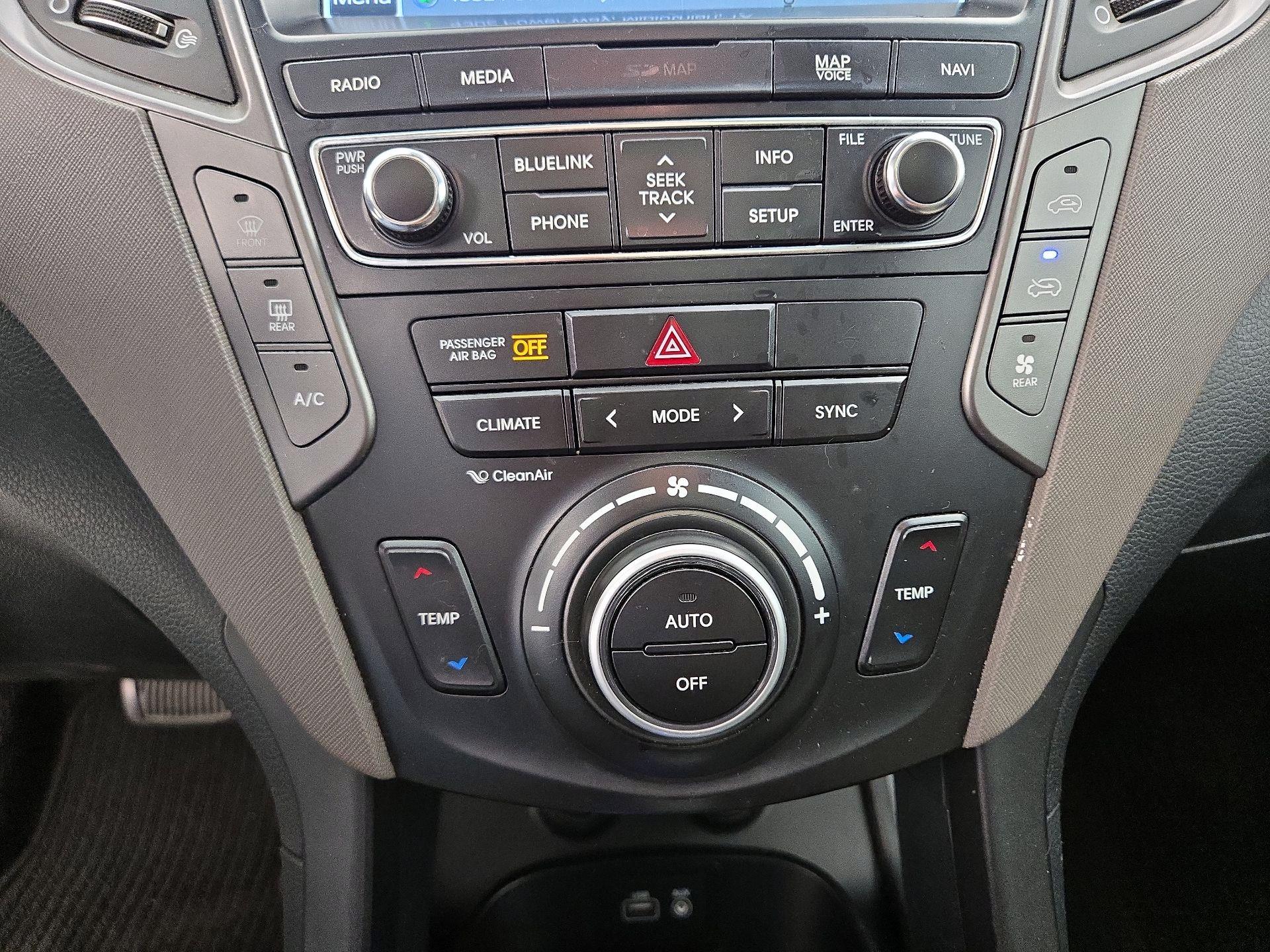 Thumbnail: 2018 Hyundai Santa Fe - 17
