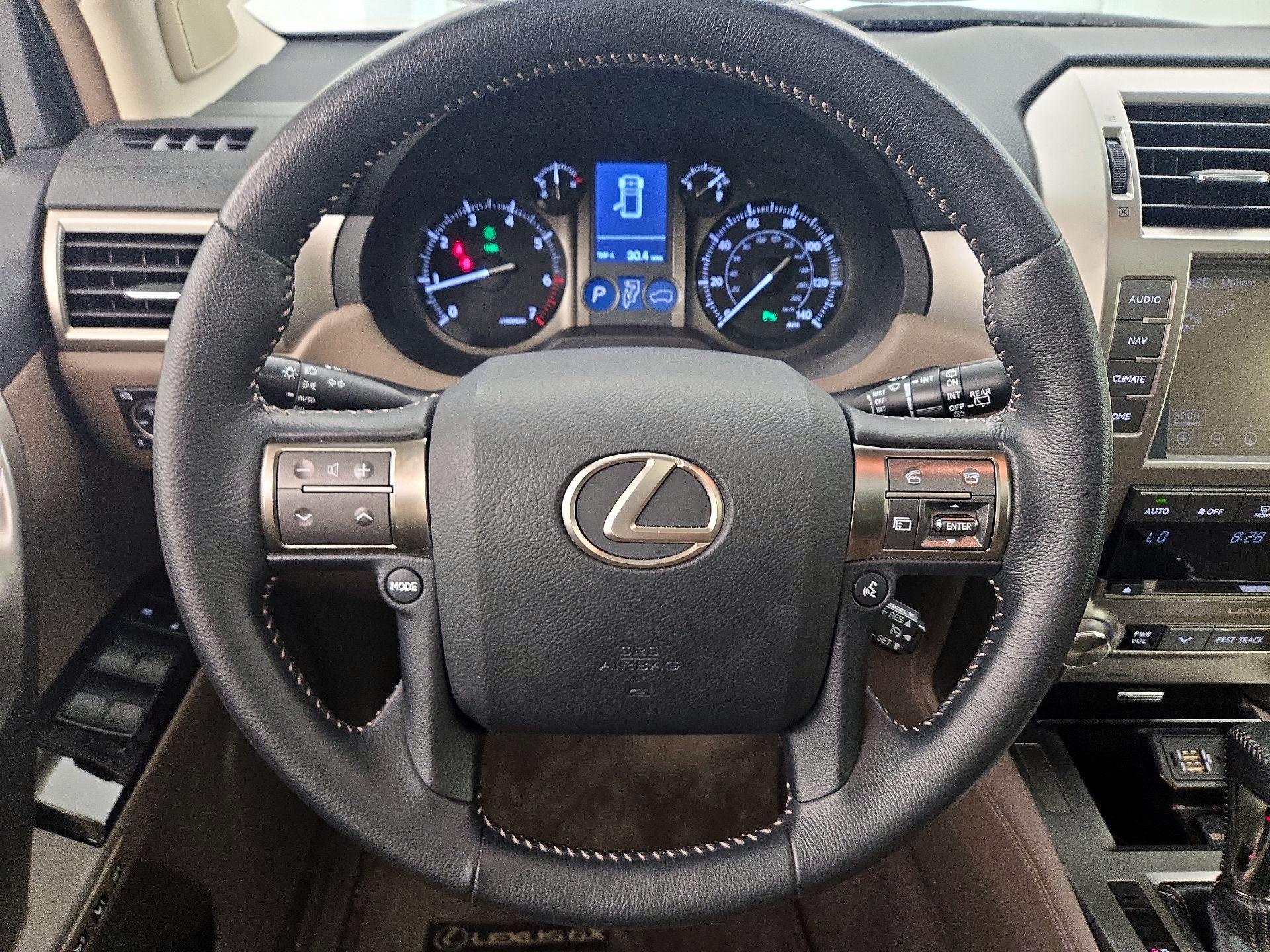 Thumbnail: 2017 Lexus GX - 10