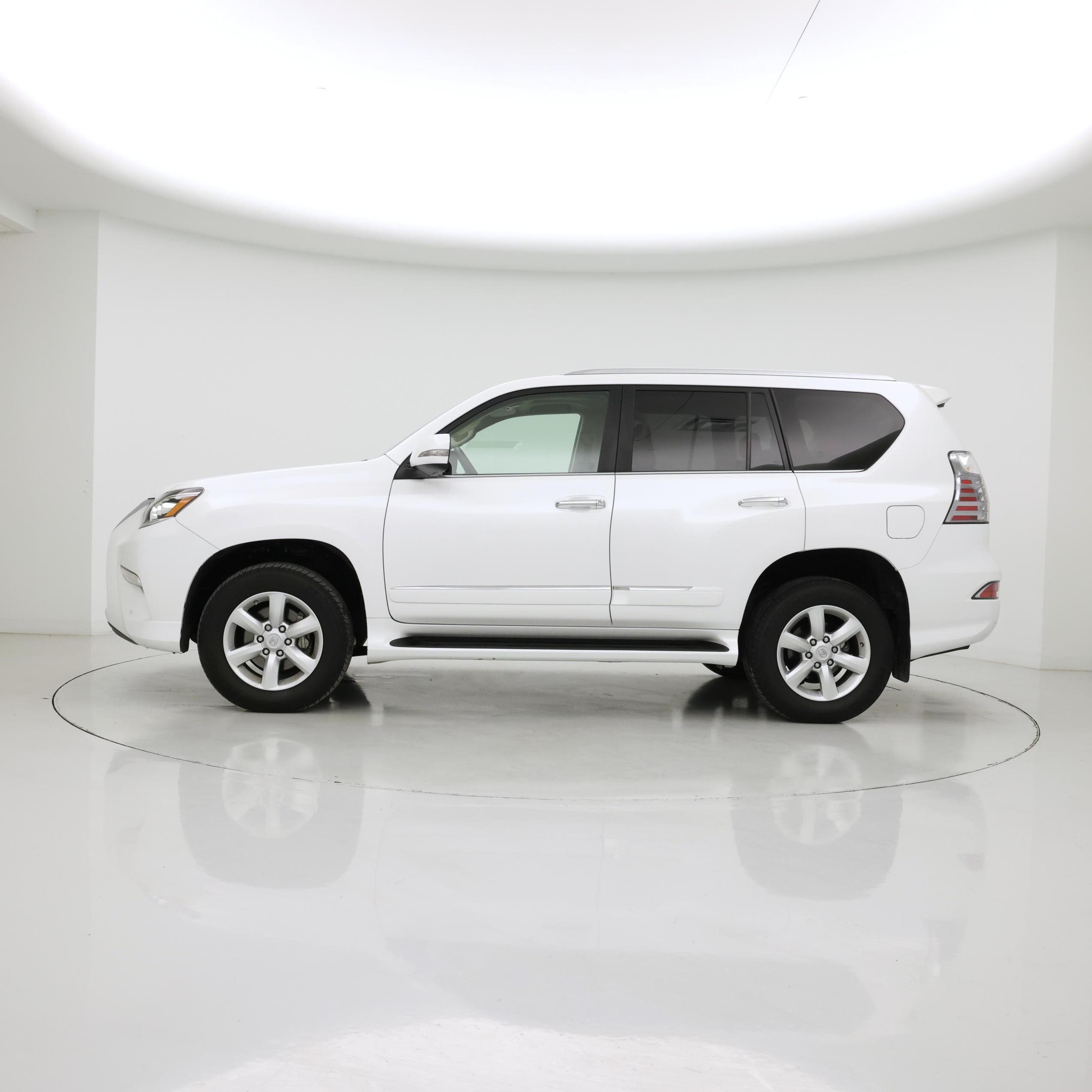 Thumbnail: 2017 Lexus GX - 3