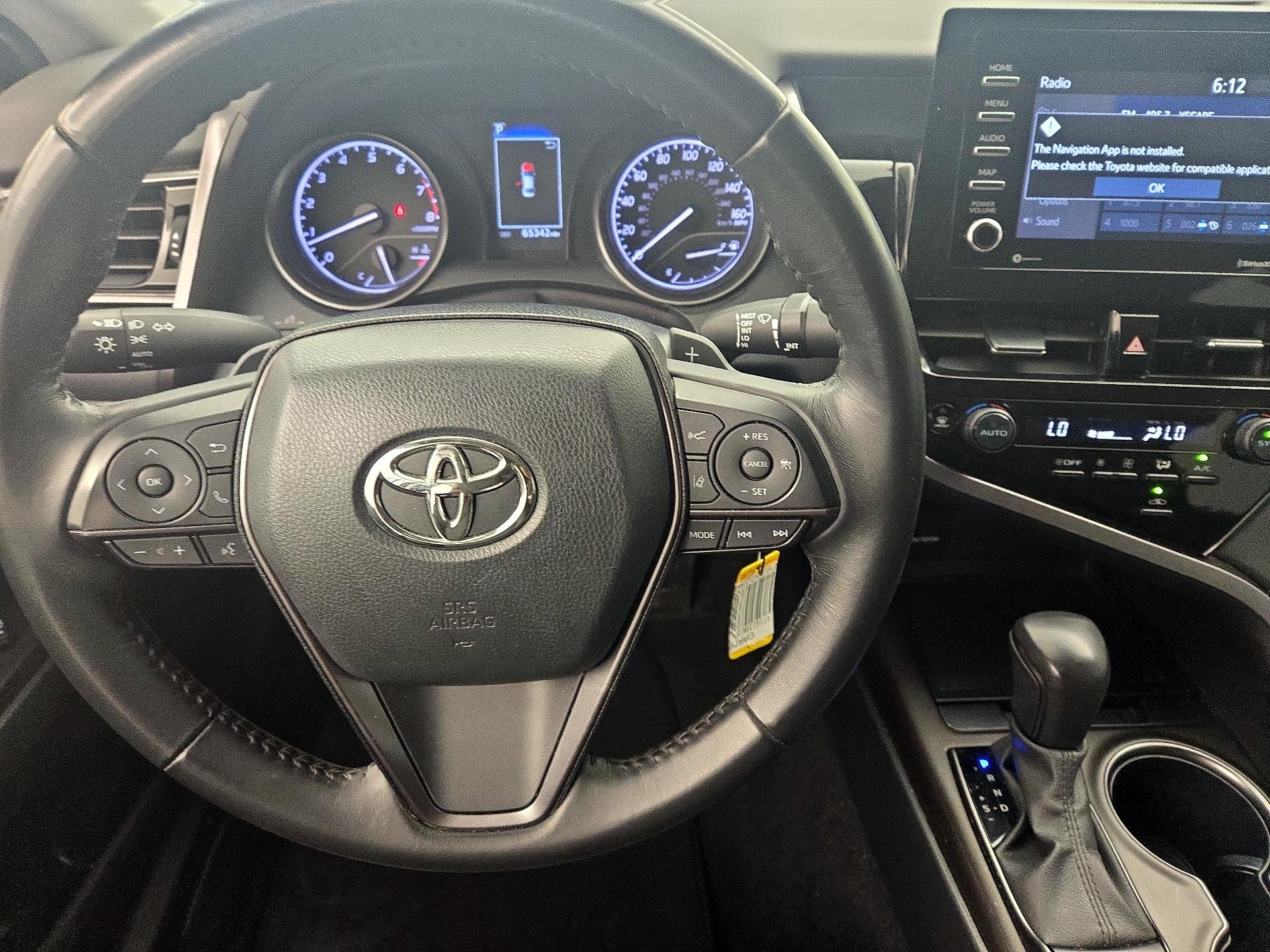 Thumbnail: 2023 Toyota Camry - 10