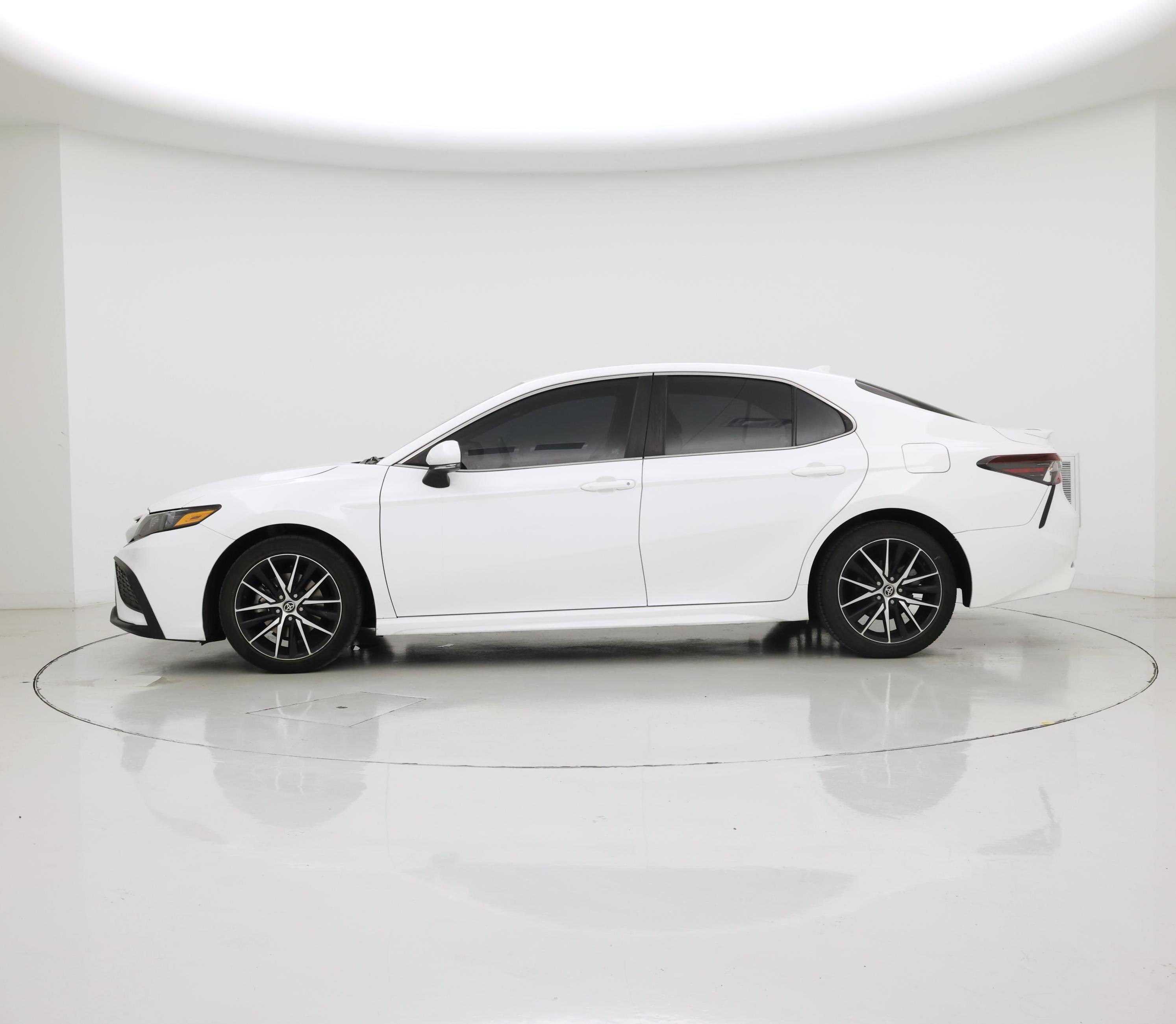 Thumbnail: 2023 Toyota Camry - 3