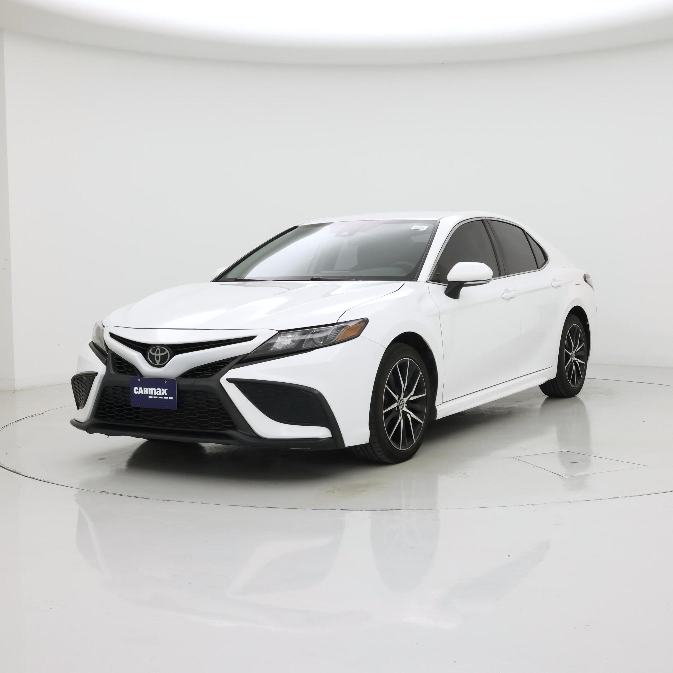 Thumbnail: 2023 Toyota Camry - 4