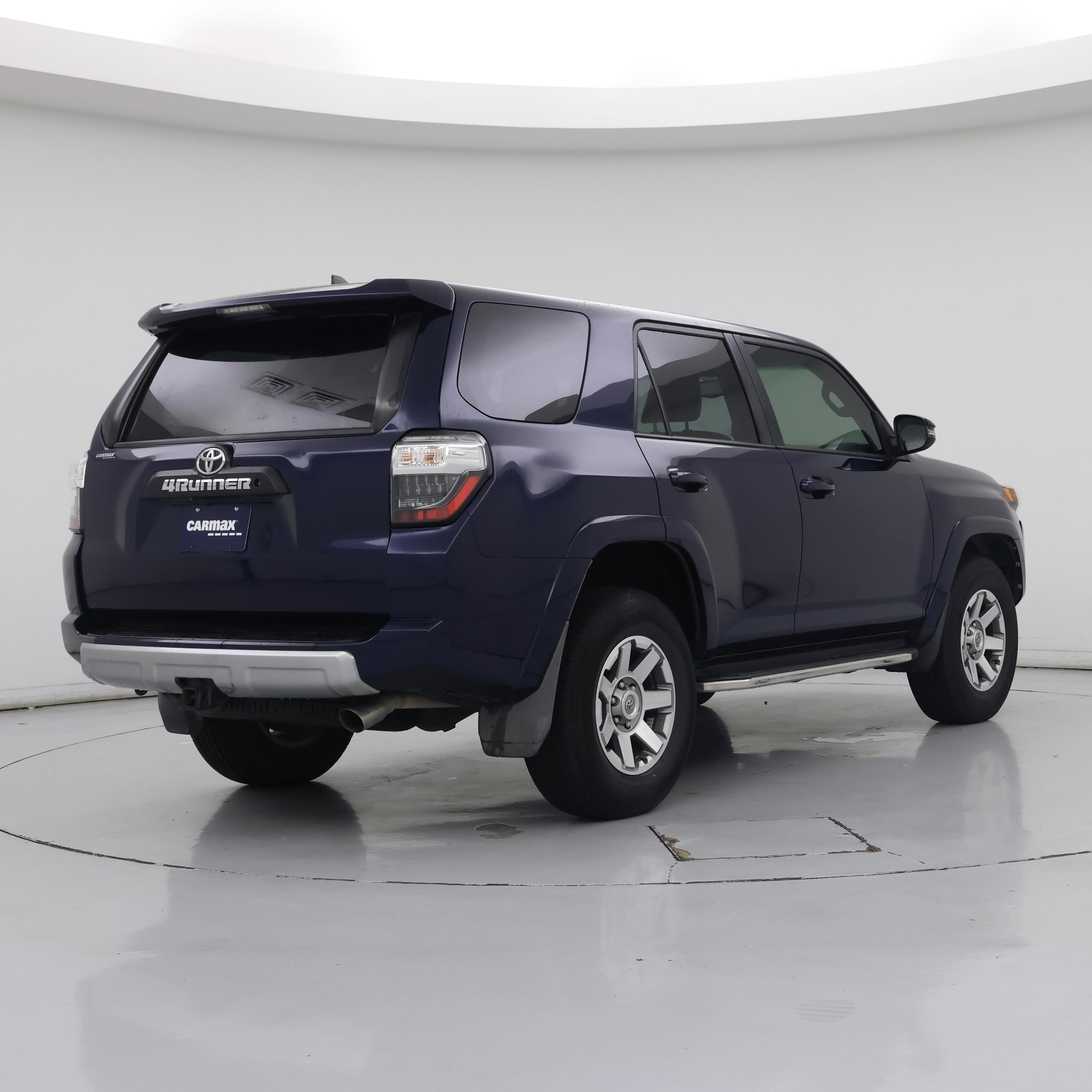 Thumbnail: 2016 Toyota 4Runner - 8