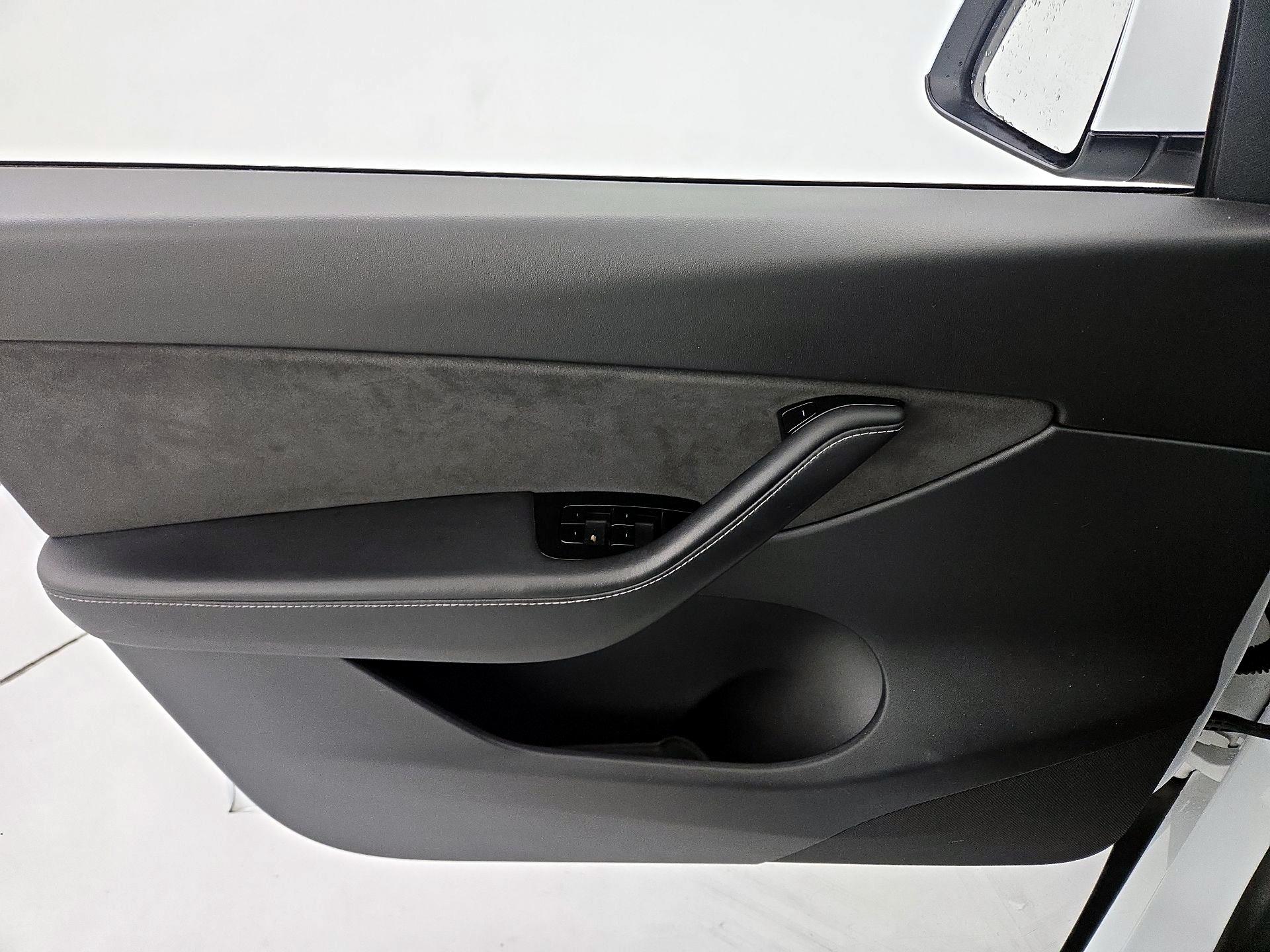 Thumbnail: 2020 Tesla Model Y - 12