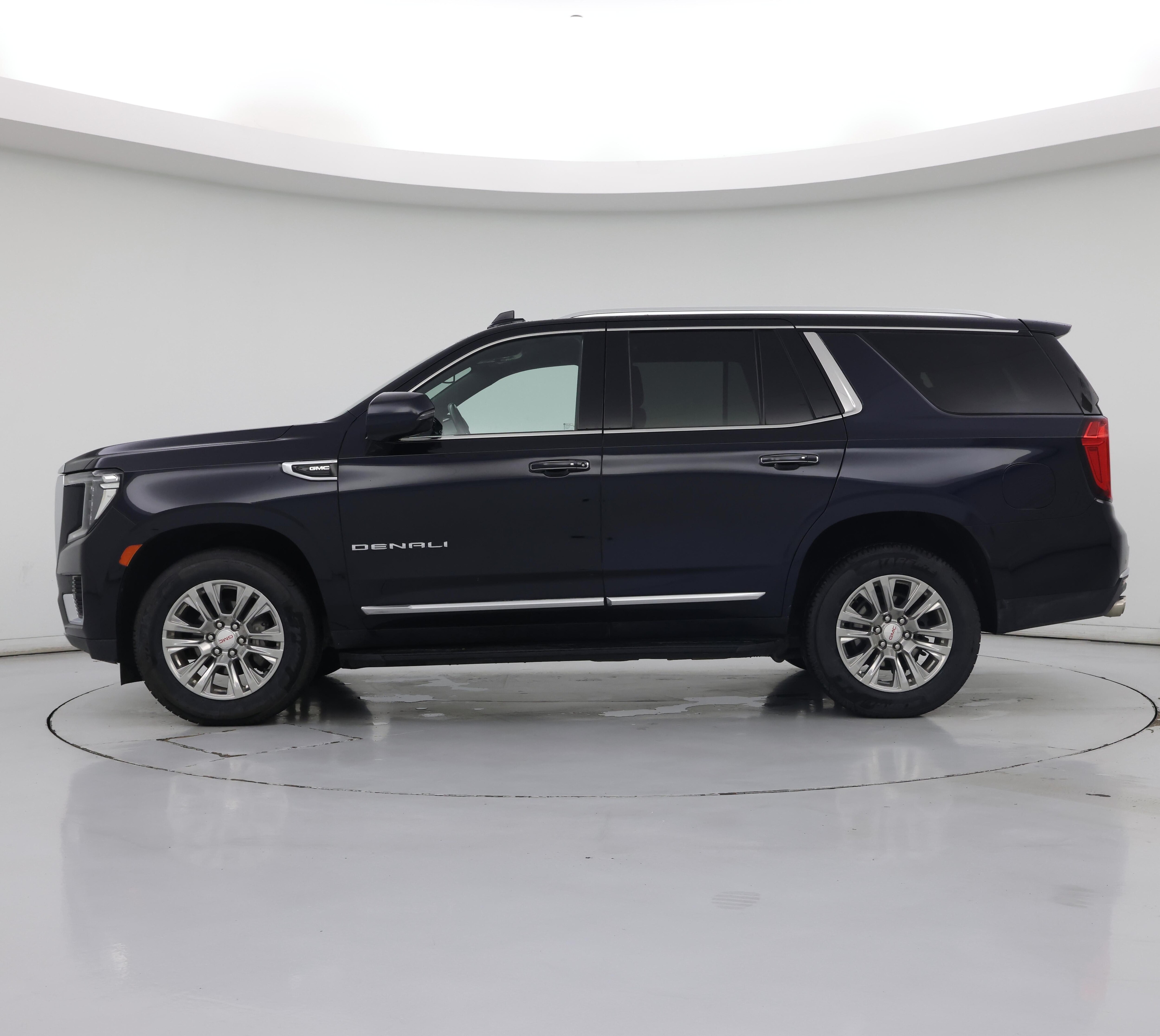Thumbnail: 2022 GMC Yukon - 3