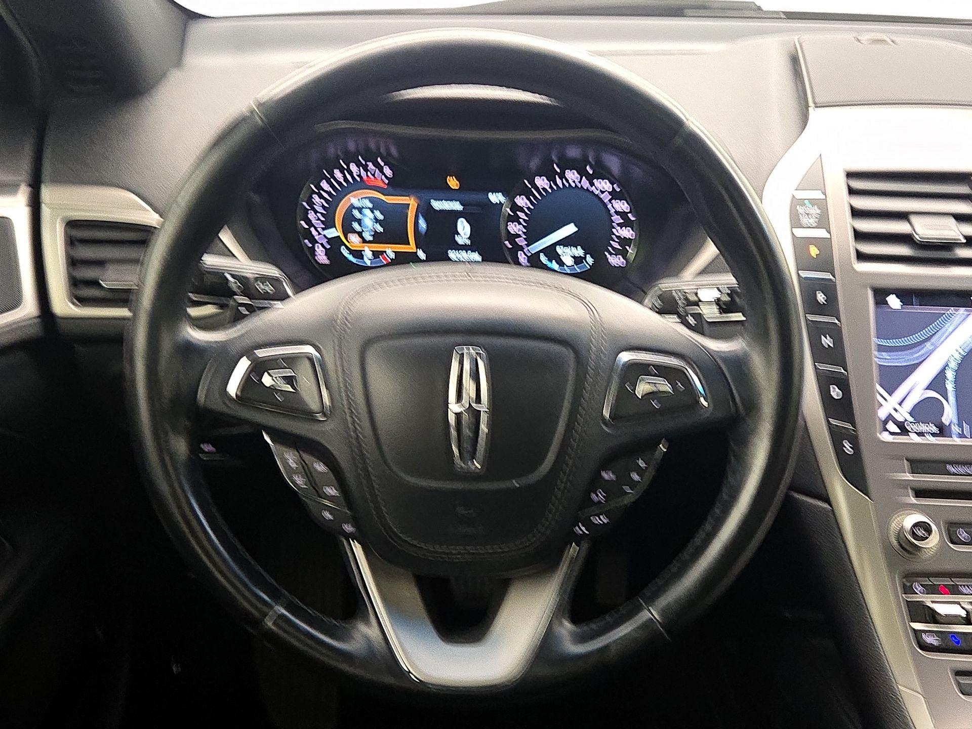 Thumbnail: 2017 Lincoln MKZ - 10