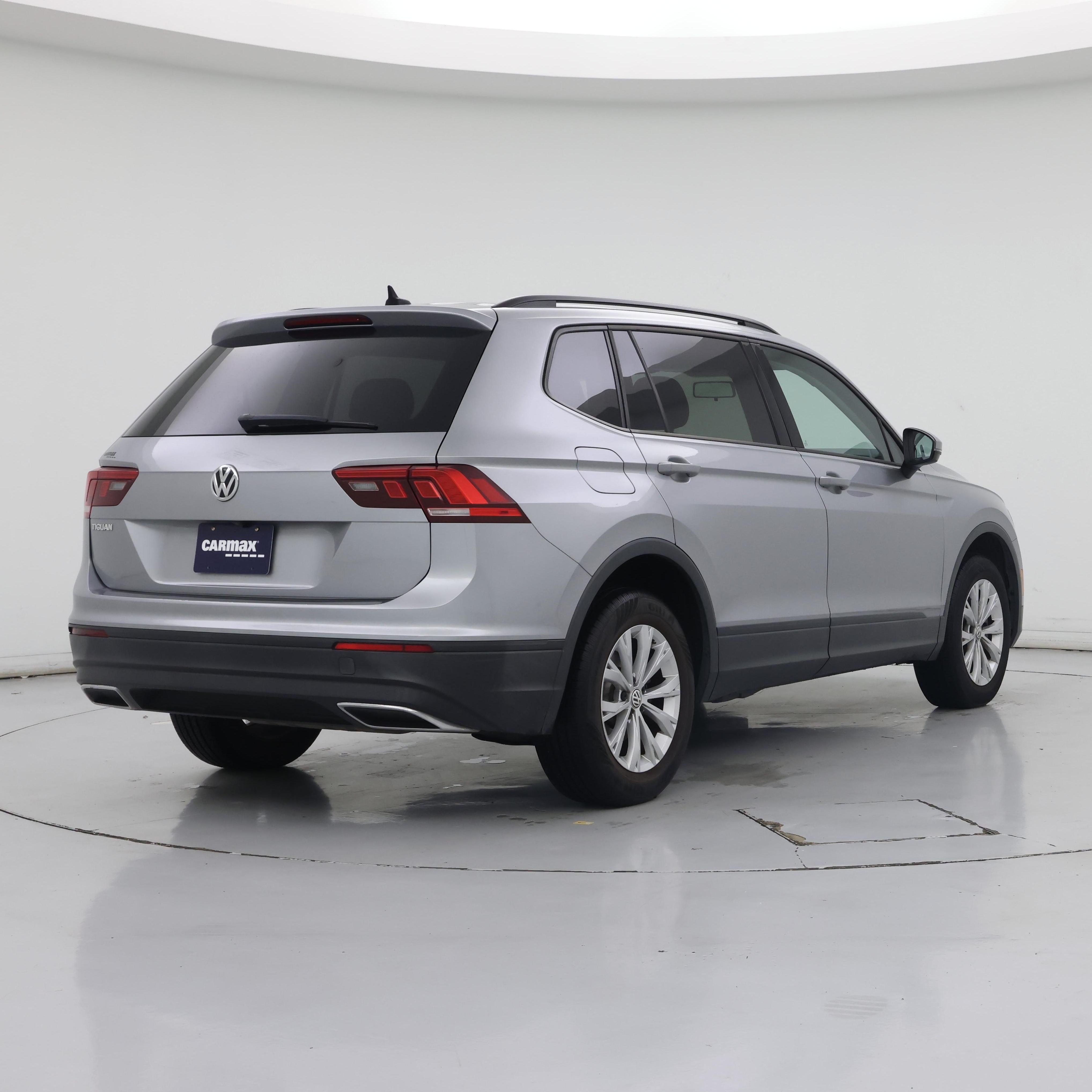 Thumbnail: 2020 Volkswagen Tiguan - 8
