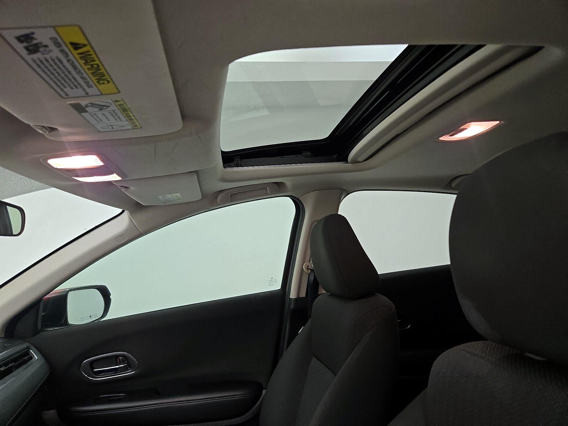 Thumbnail: 2016 Honda HR-V - 19