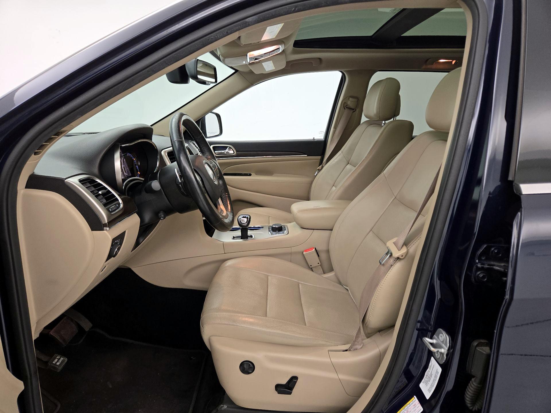 Thumbnail: 2014 Jeep Grand Cherokee - 11
