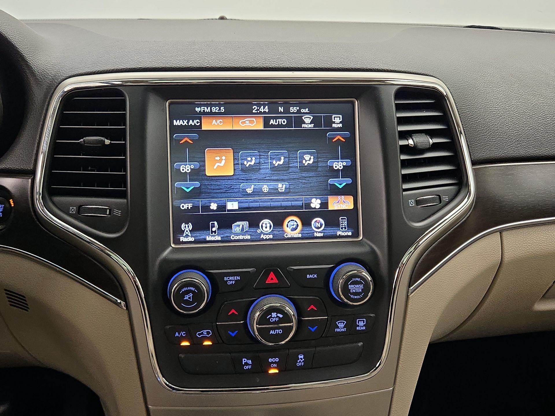Thumbnail: 2014 Jeep Grand Cherokee - 17