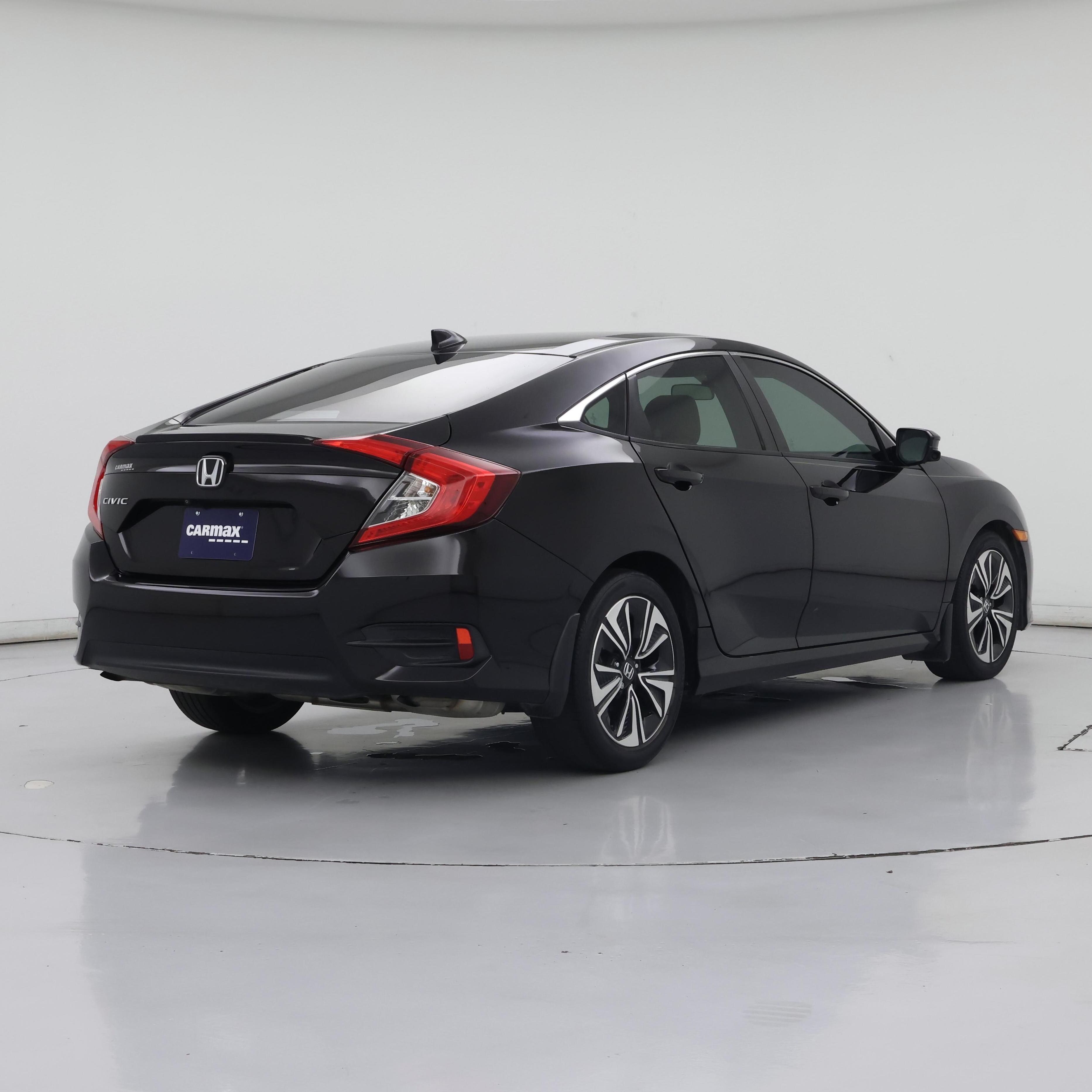 Thumbnail: 2017 Honda Civic - 8