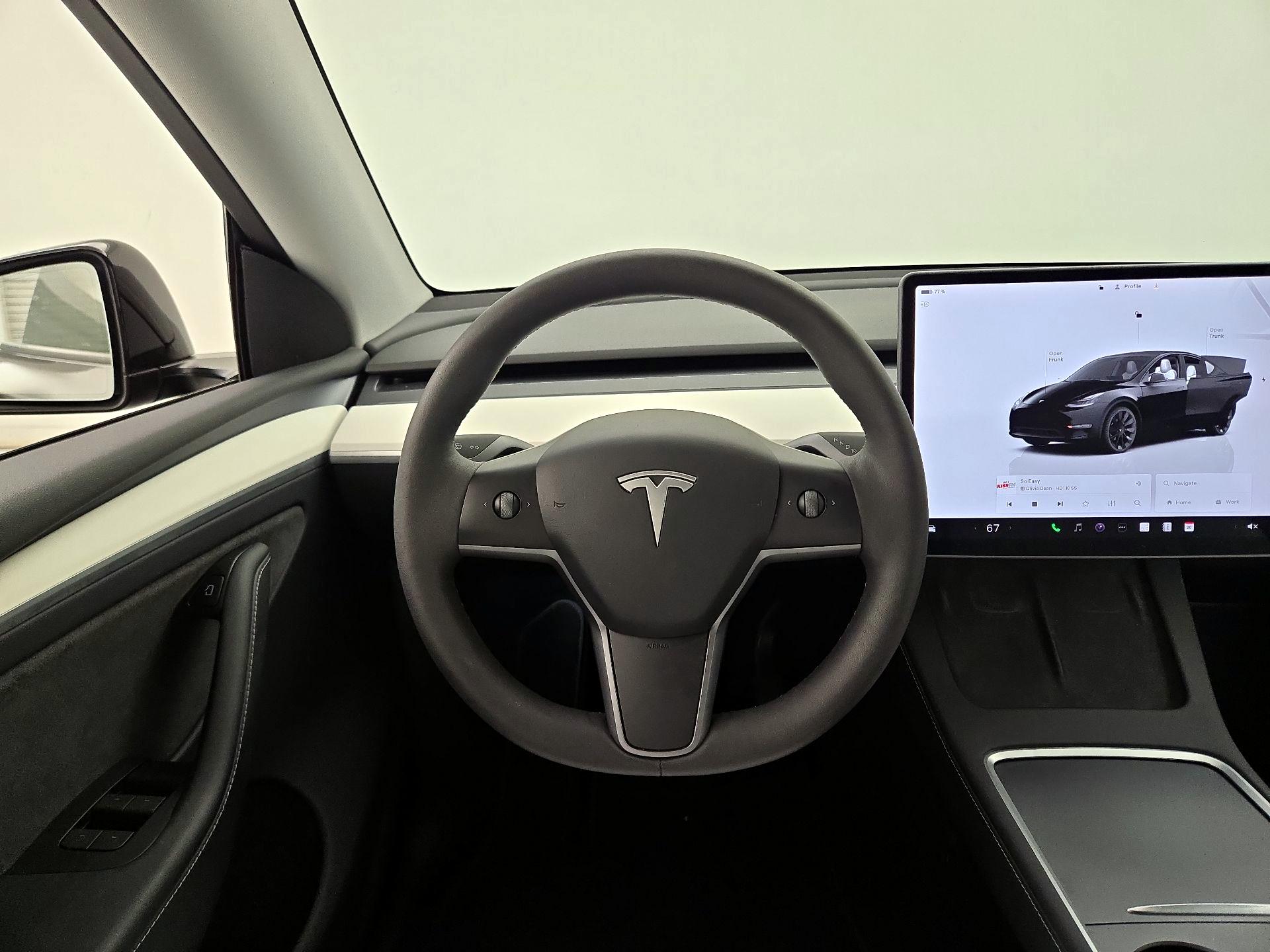Thumbnail: 2023 Tesla Model Y - 10