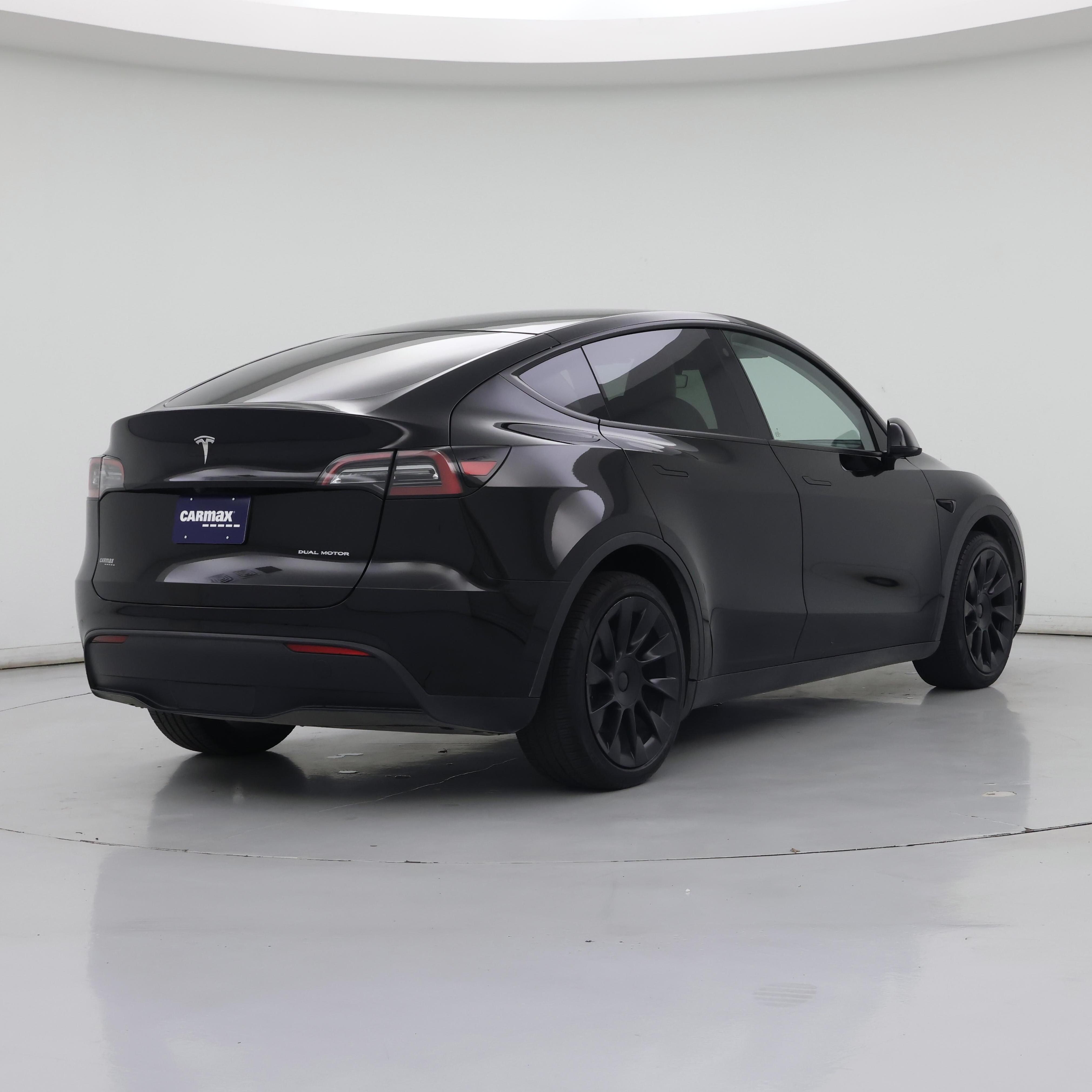 Thumbnail: 2023 Tesla Model Y - 8