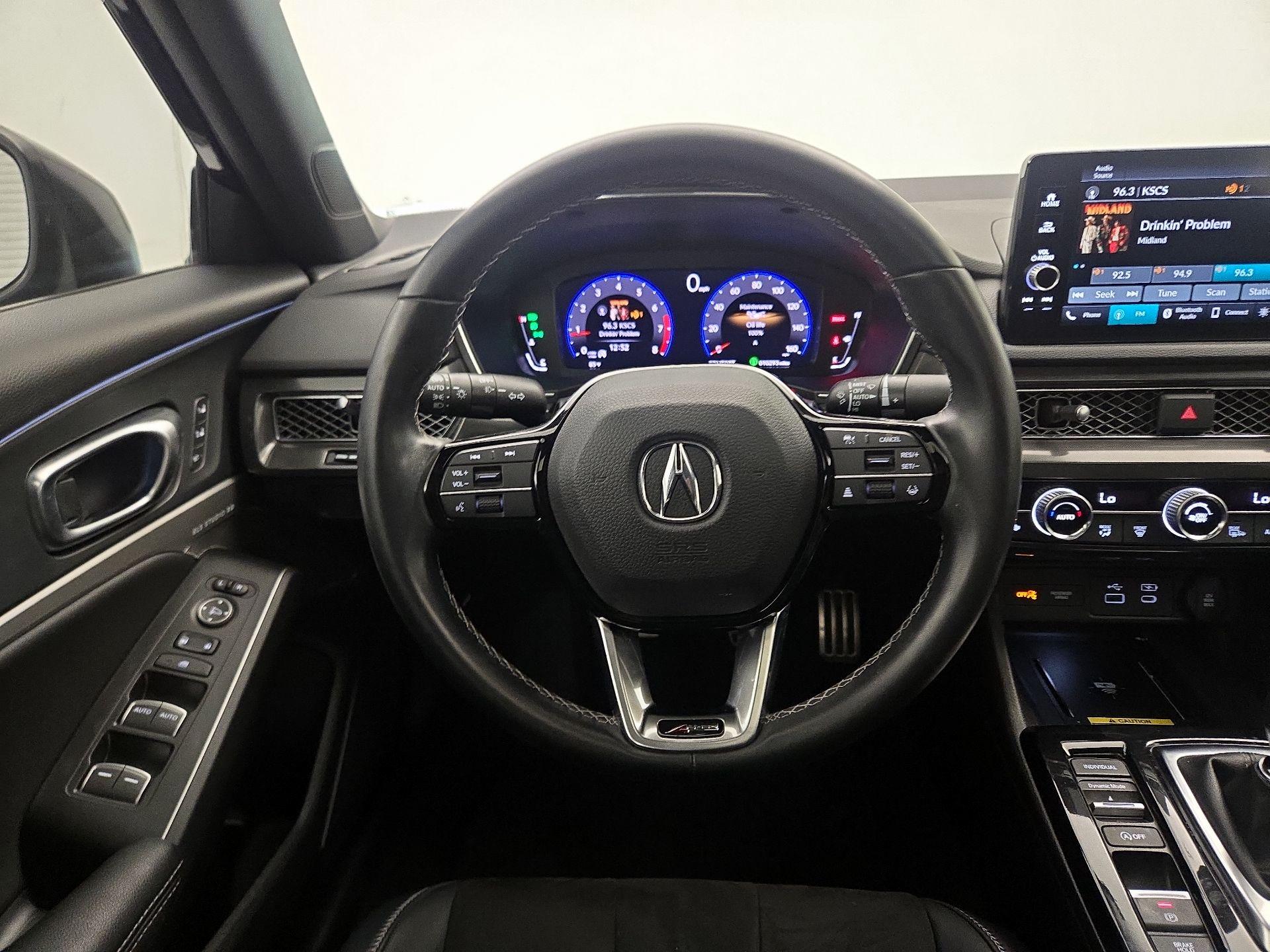 Thumbnail: 2023 Acura Integra - 10