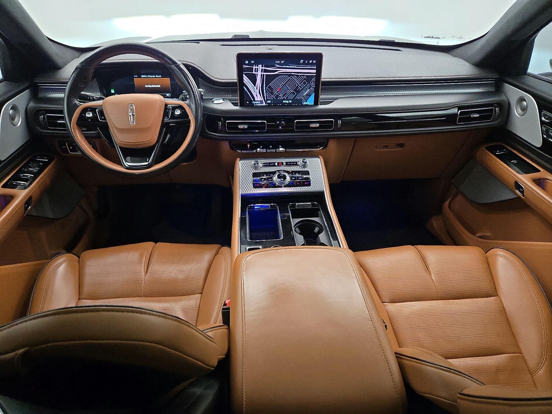 Thumbnail: 2022 Lincoln Aviator - 9