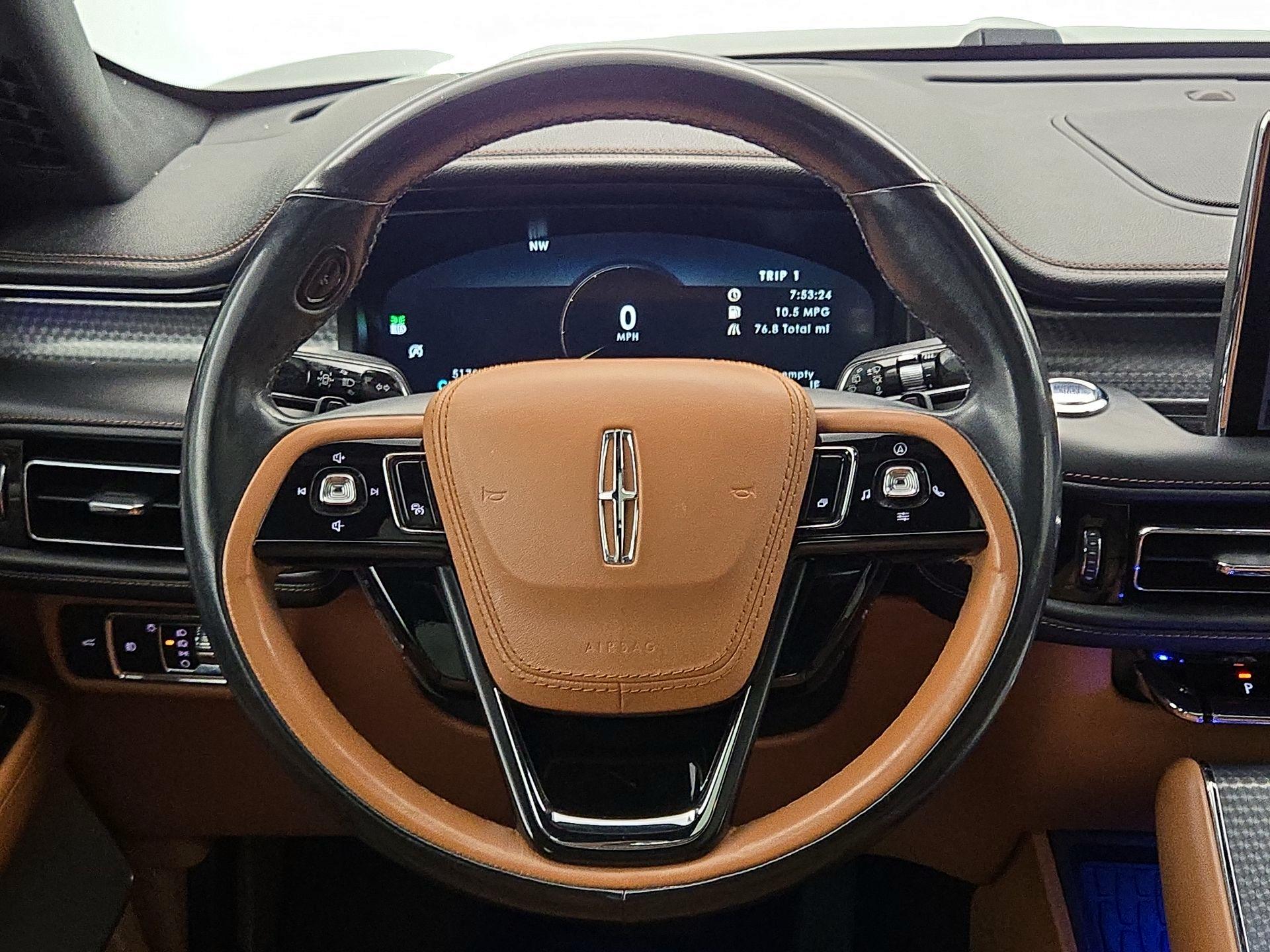 Thumbnail: 2022 Lincoln Aviator - 10