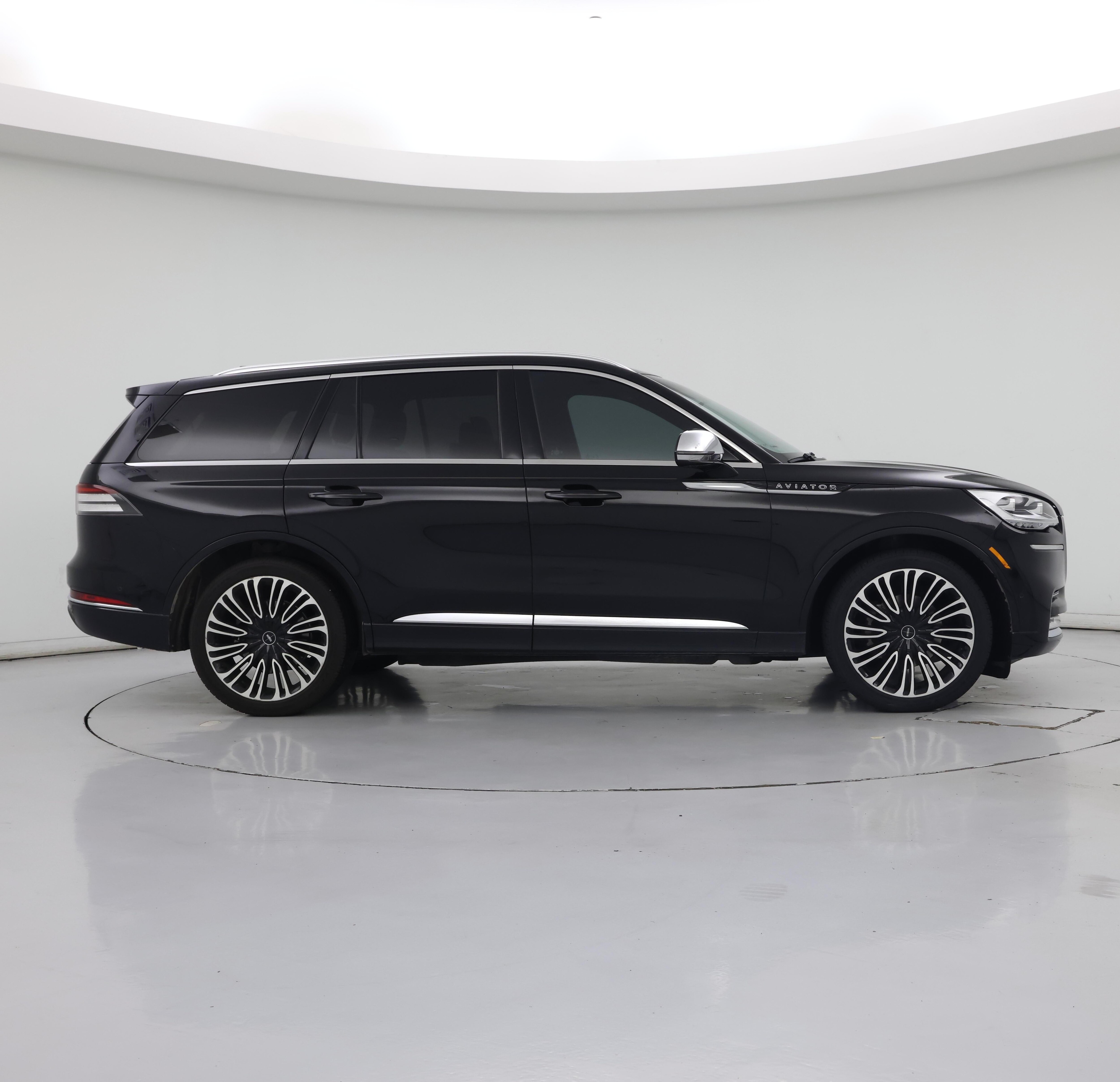 Thumbnail: 2022 Lincoln Aviator - 7