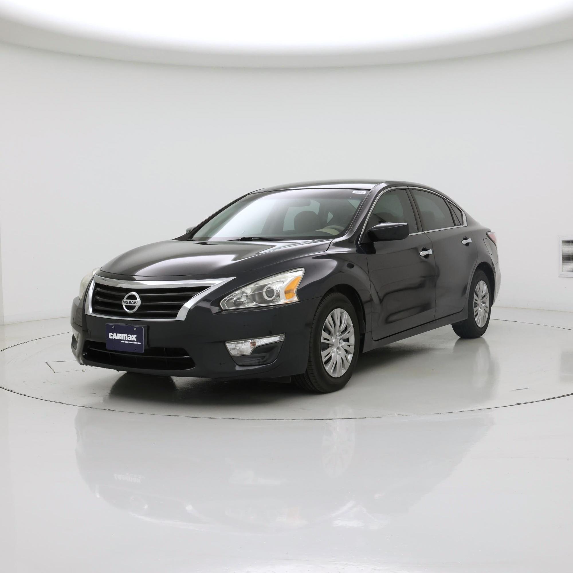 Thumbnail: 2015 Nissan Altima - 4