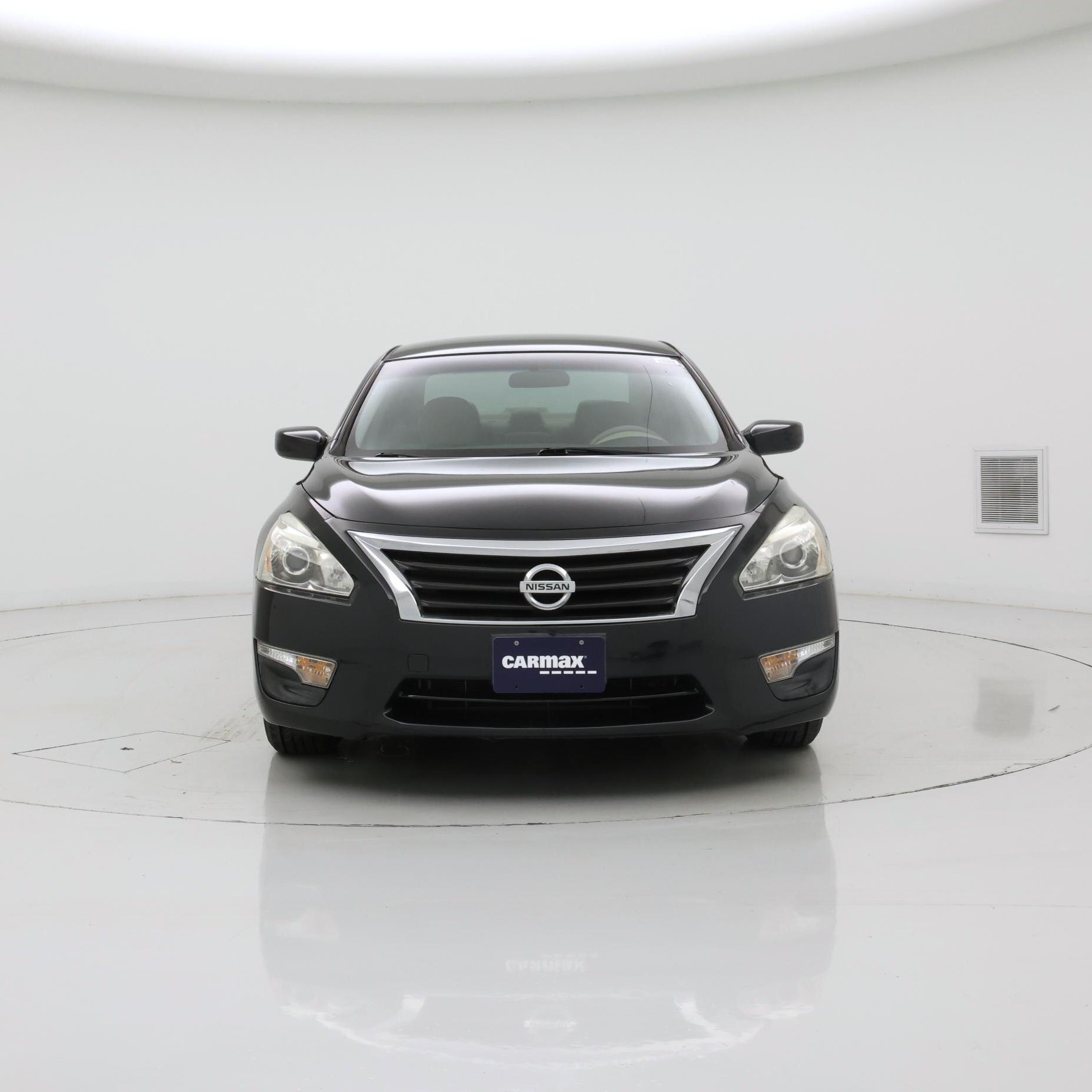 Thumbnail: 2015 Nissan Altima - 5