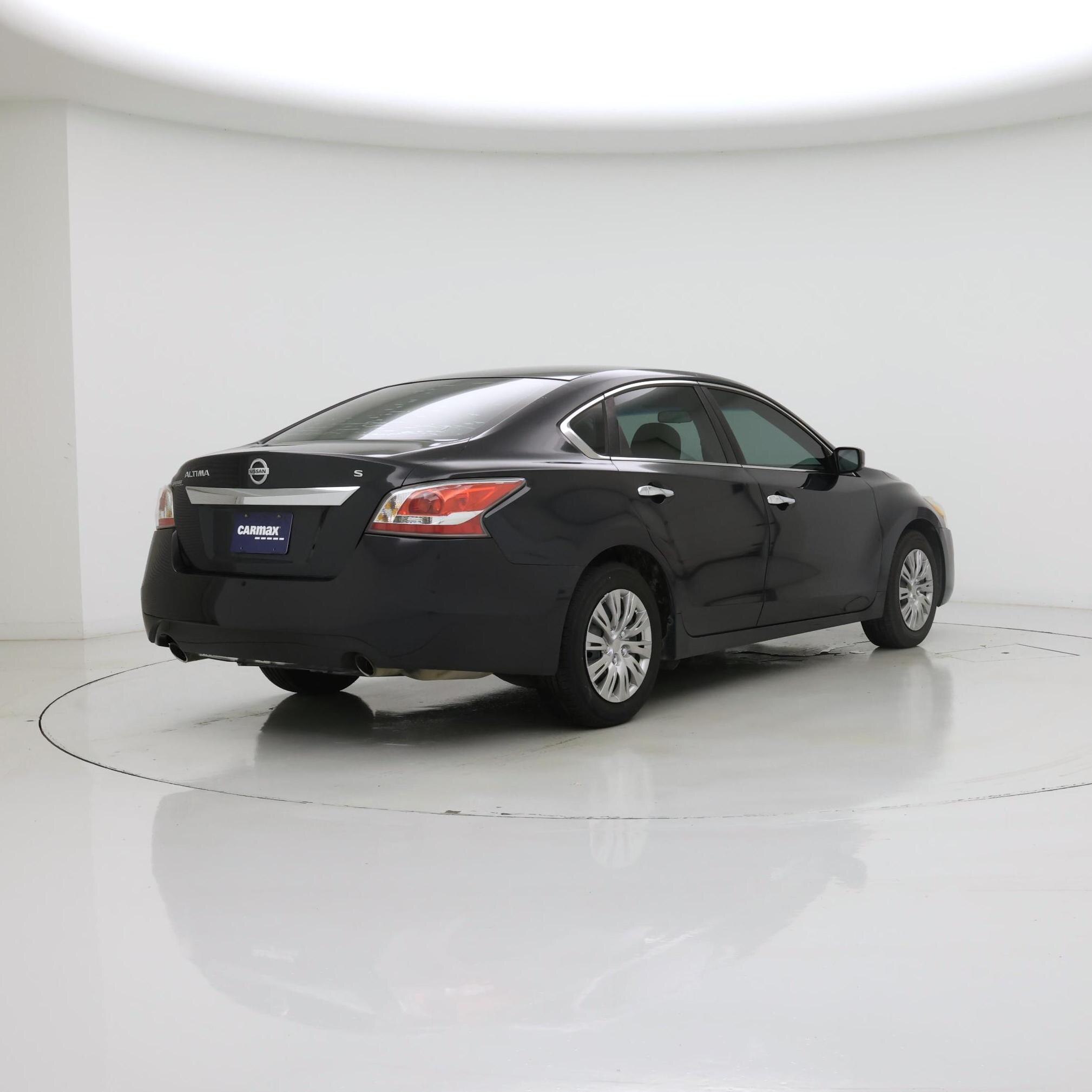 Thumbnail: 2015 Nissan Altima - 8