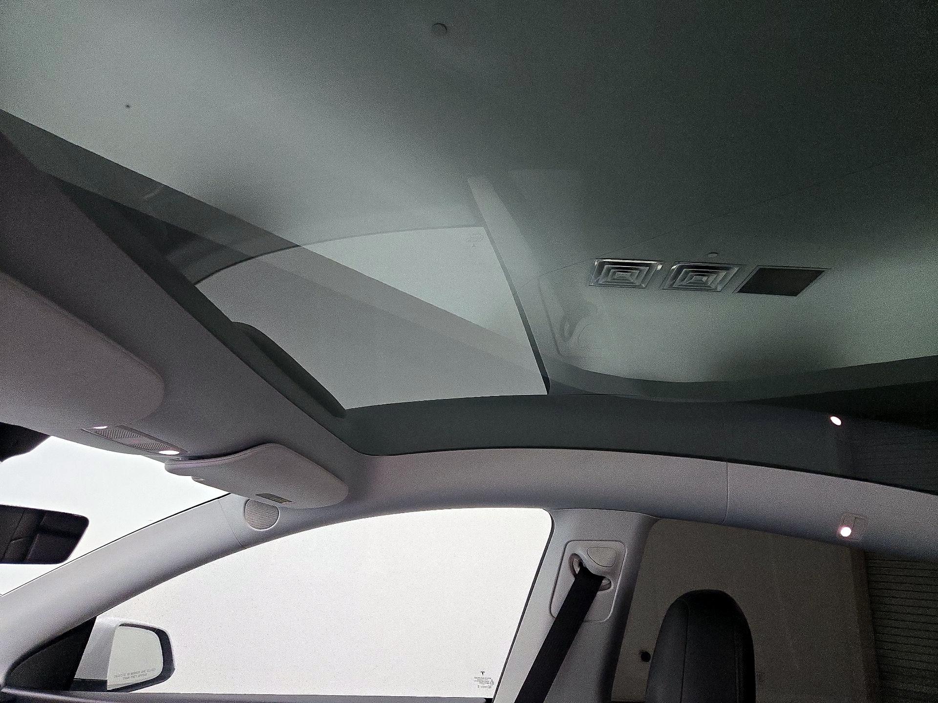 Thumbnail: 2021 Tesla Model Y - 18