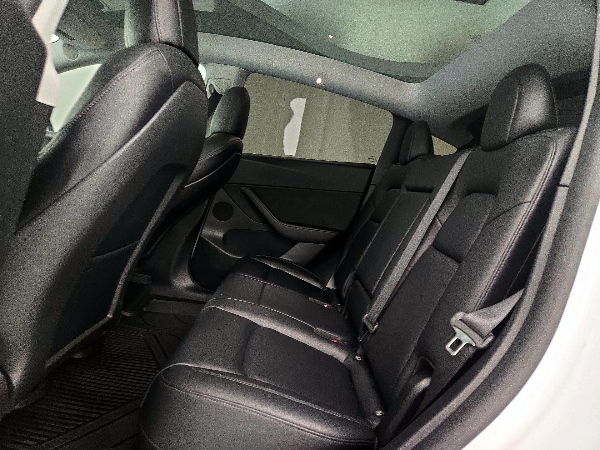 Thumbnail: 2021 Tesla Model Y - 19