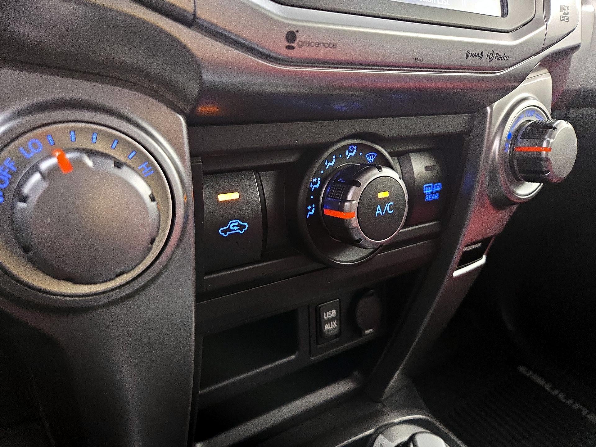 Thumbnail: 2019 Toyota 4Runner - 16