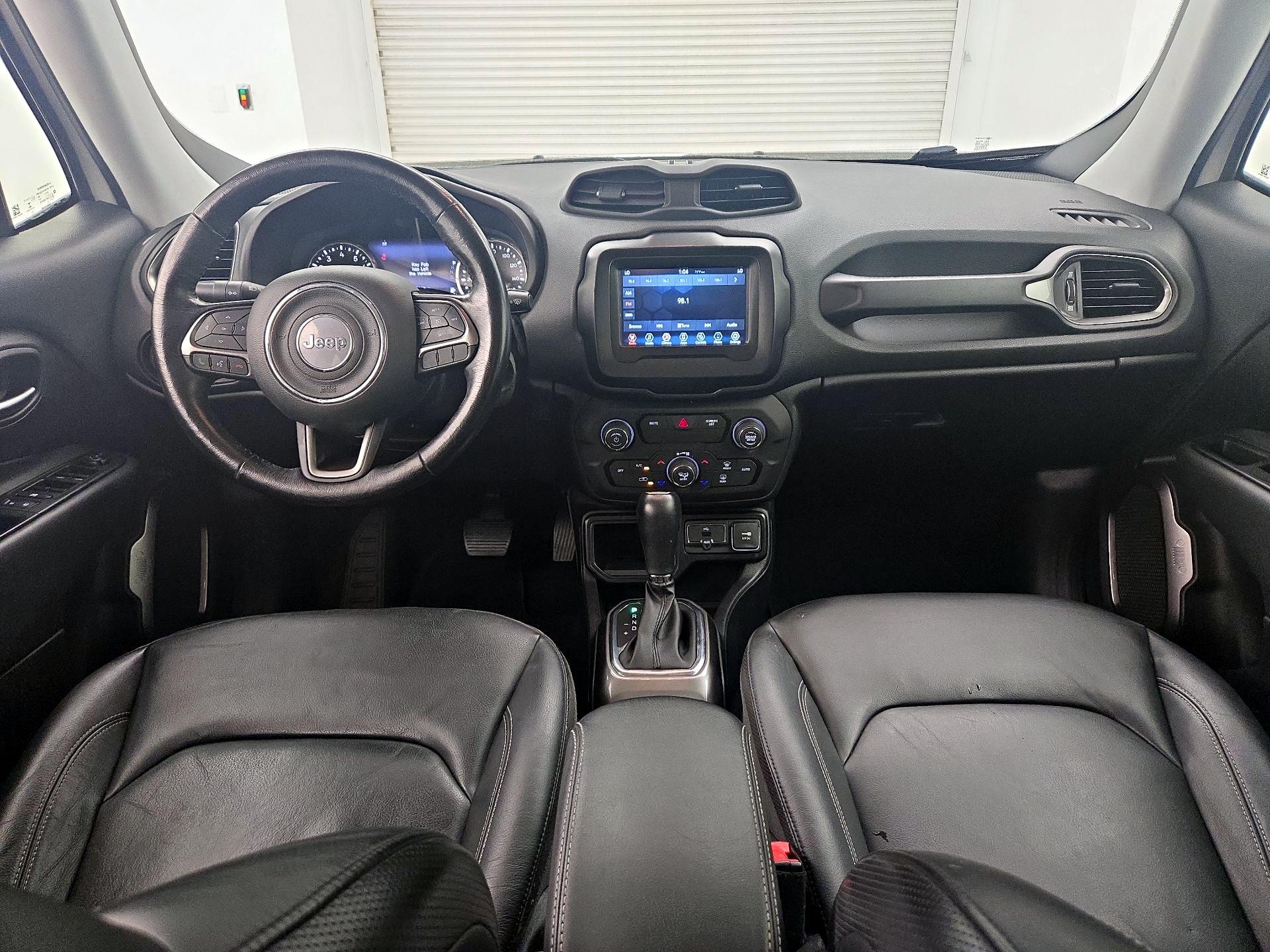 Thumbnail: 2018 Jeep Renegade - 9