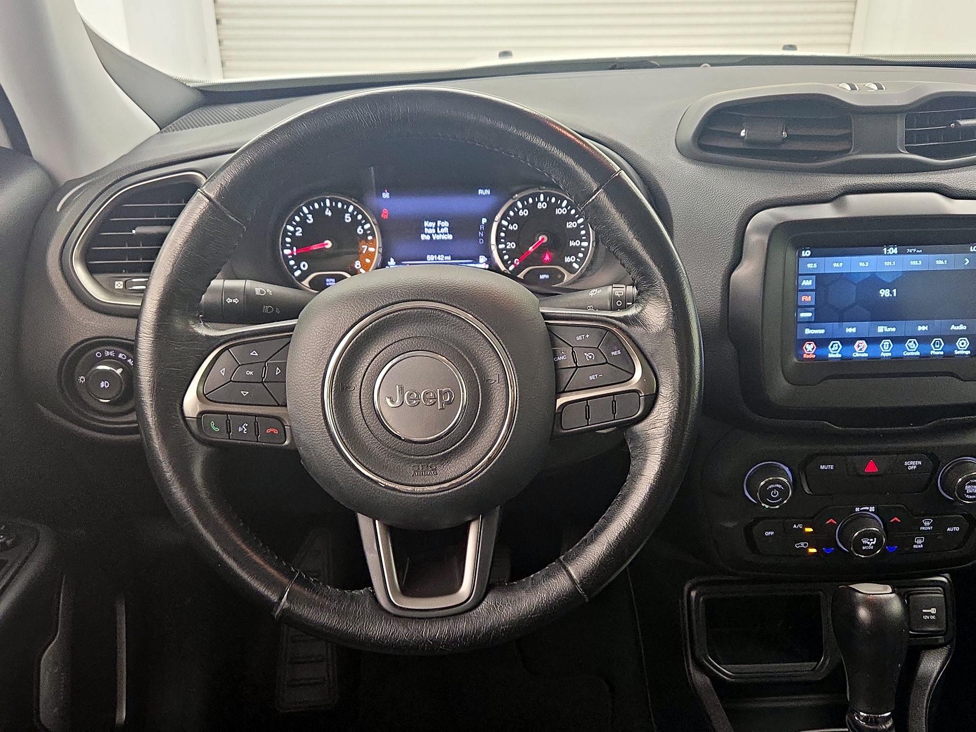 Thumbnail: 2018 Jeep Renegade - 10