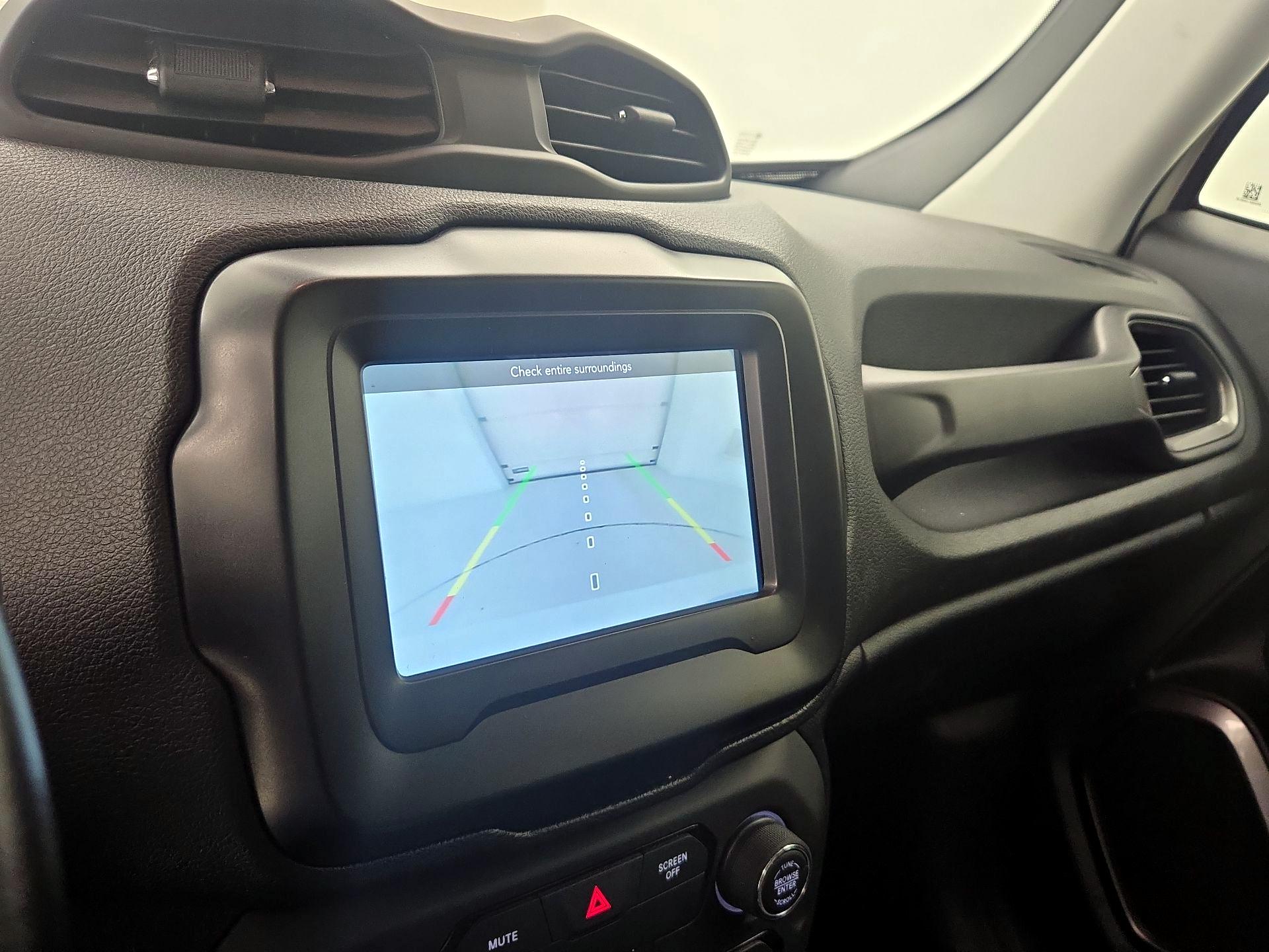 Thumbnail: 2018 Jeep Renegade - 14