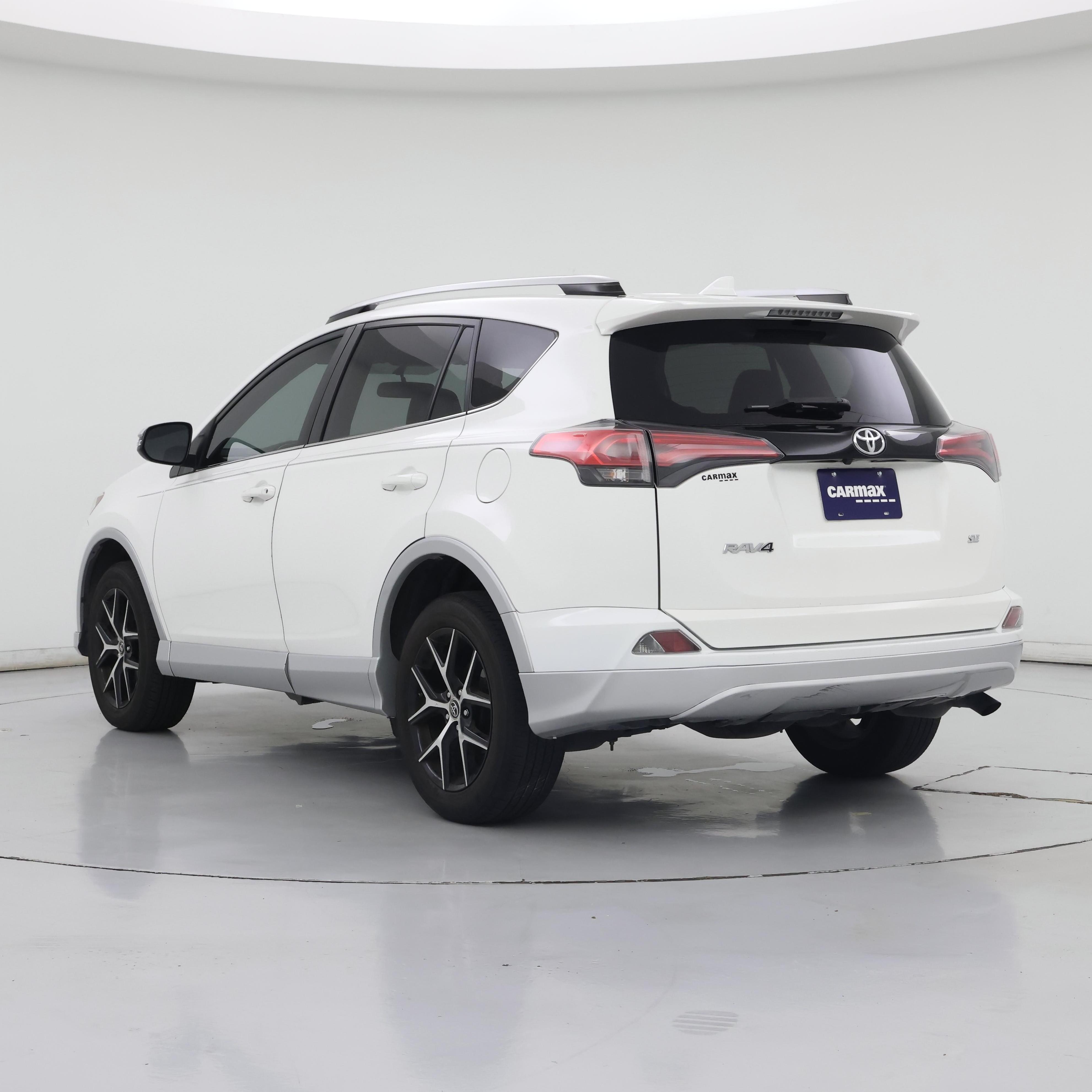 Thumbnail: 2016 Toyota RAV4 - 2