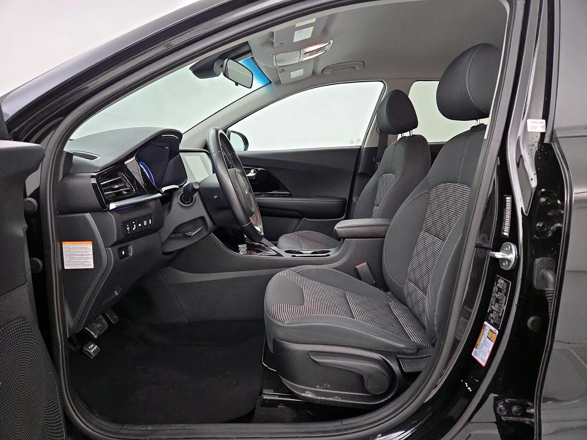 Thumbnail: 2022 Kia Niro - 11