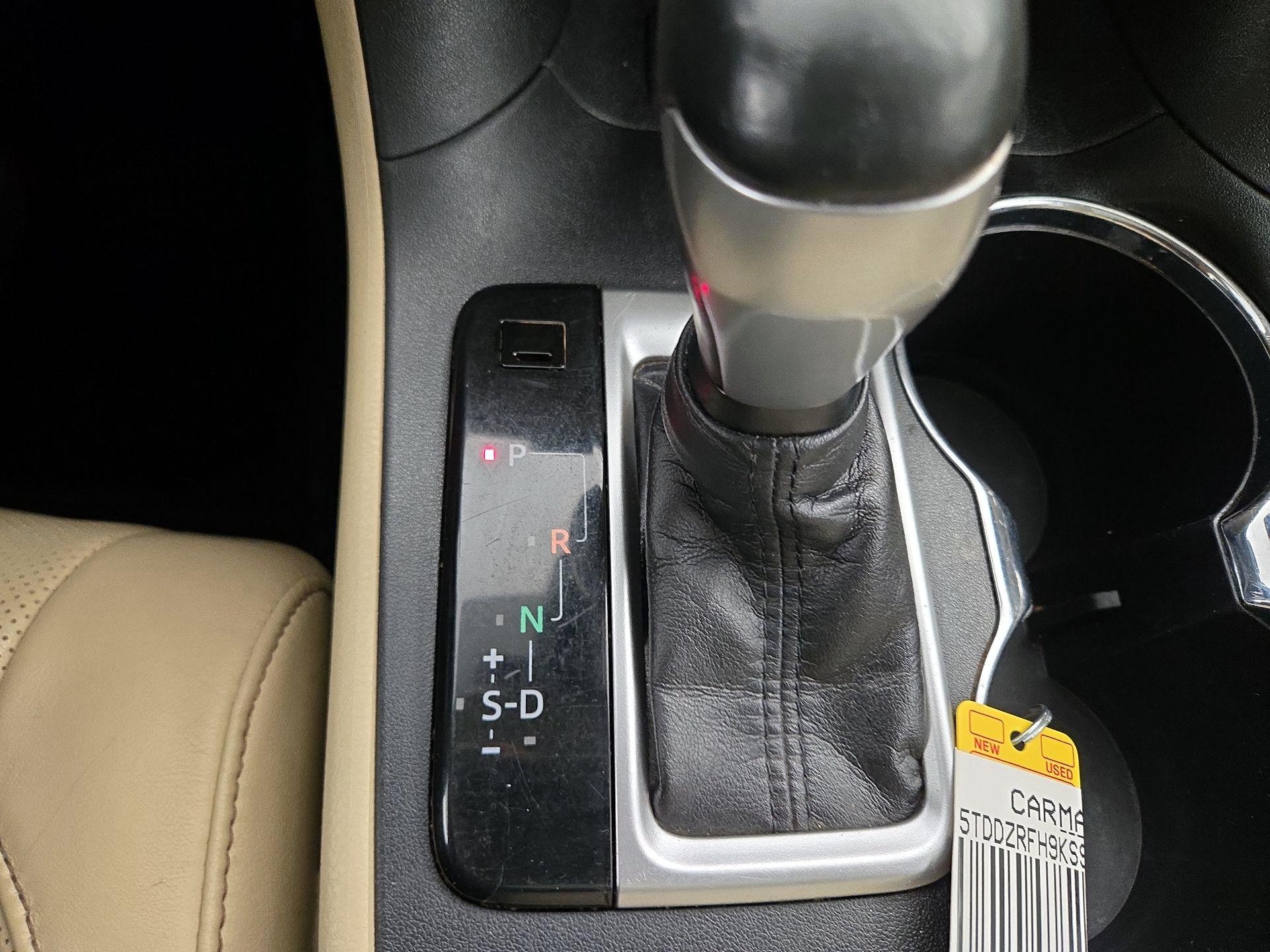 Thumbnail: 2019 Toyota Highlander - 17