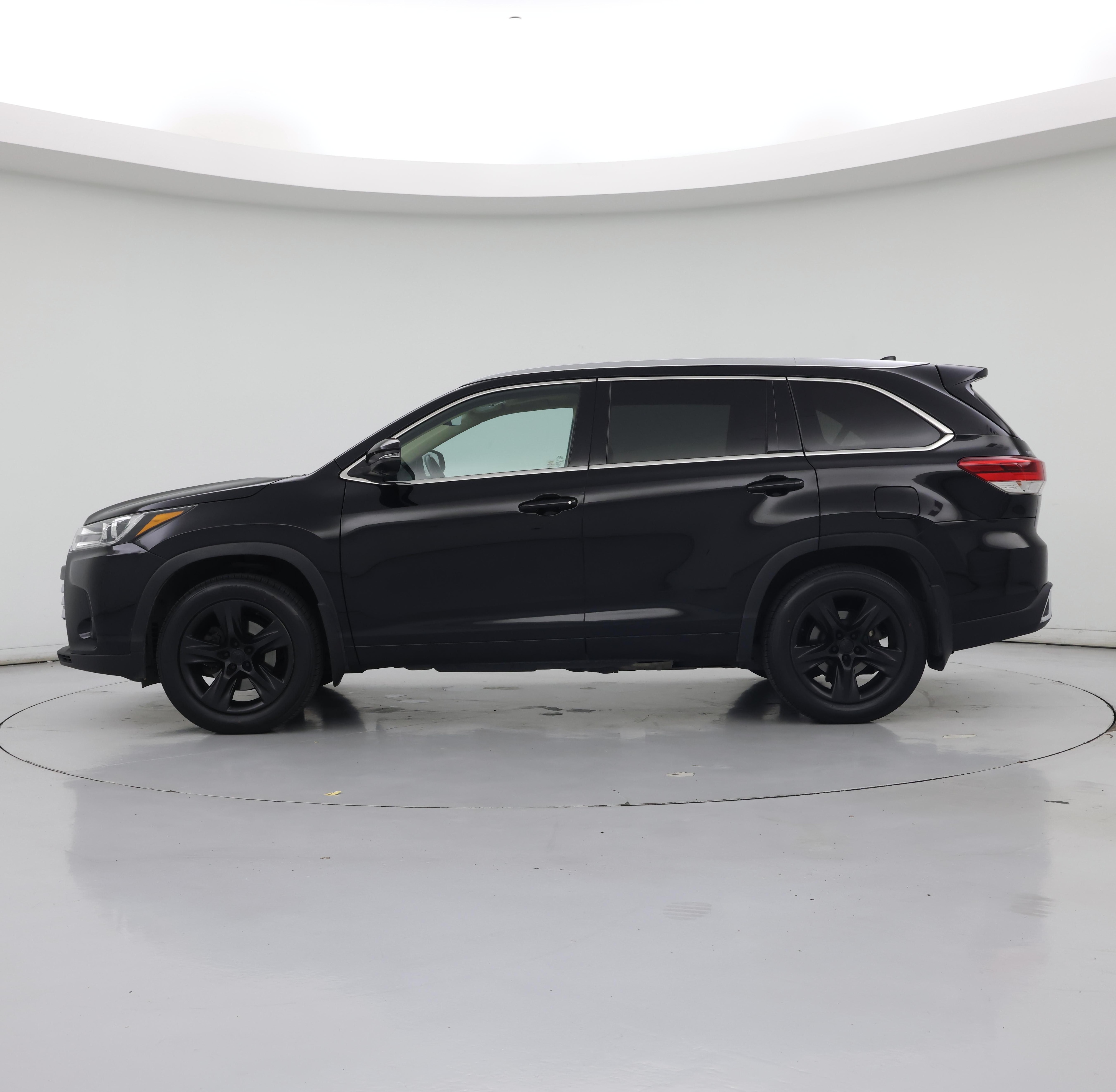 Thumbnail: 2019 Toyota Highlander - 3
