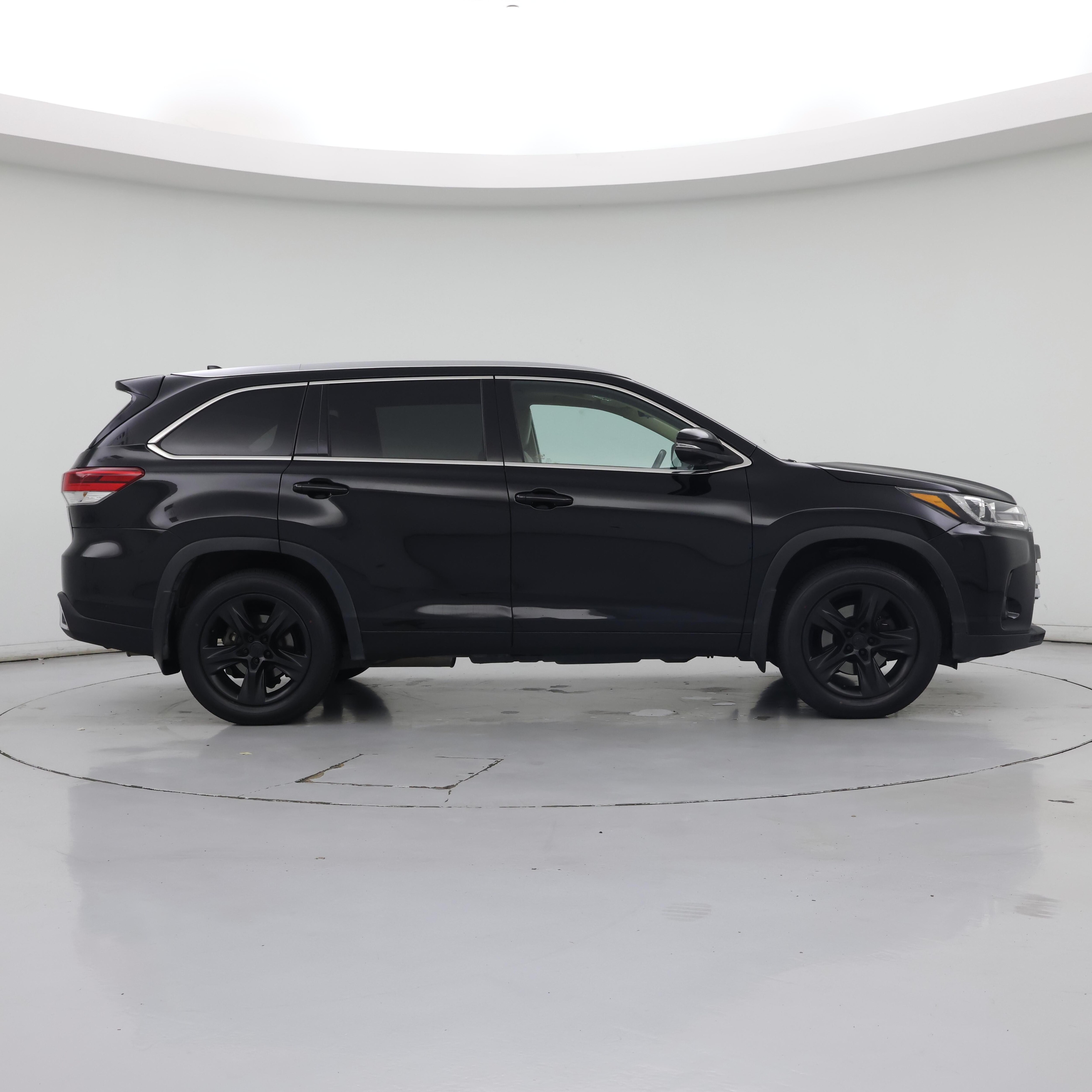 Thumbnail: 2019 Toyota Highlander - 7