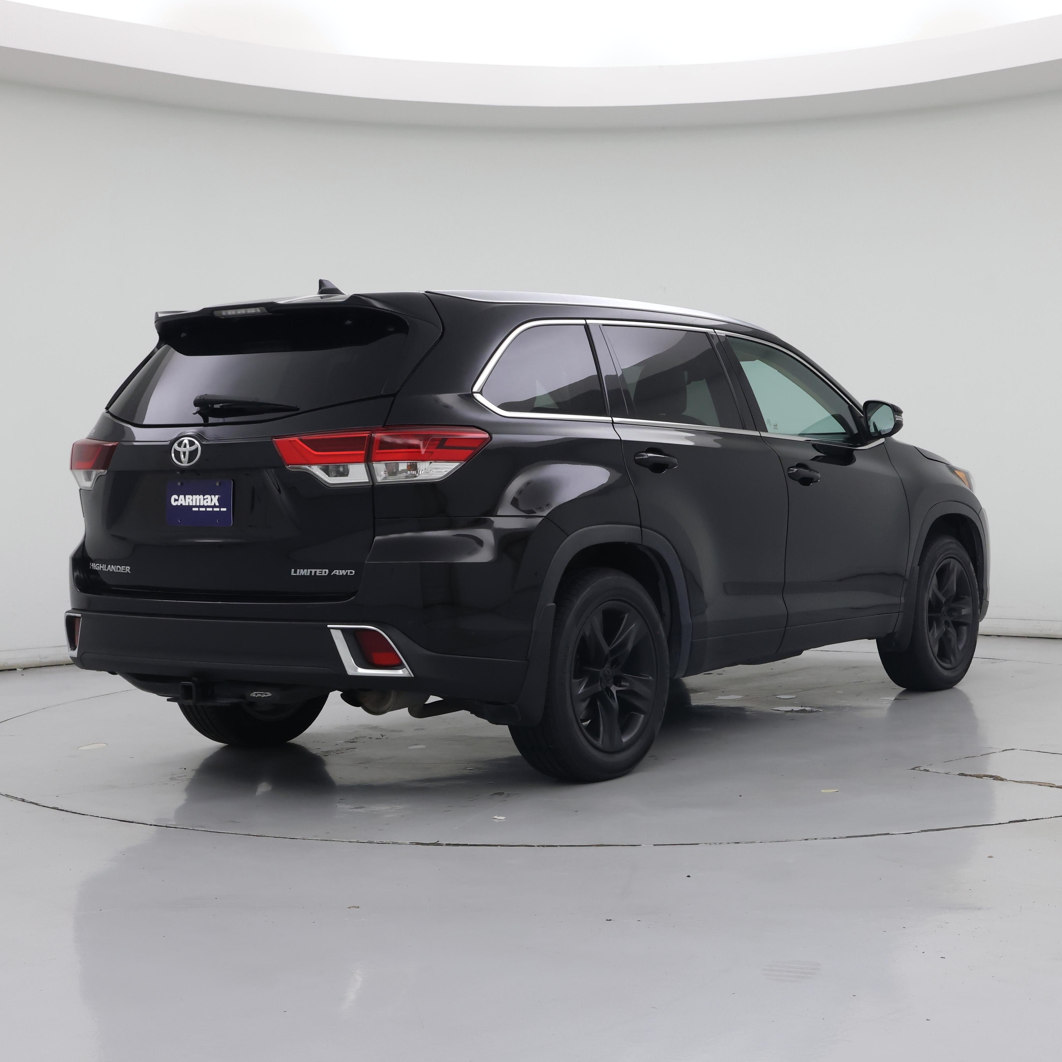 Thumbnail: 2019 Toyota Highlander - 8
