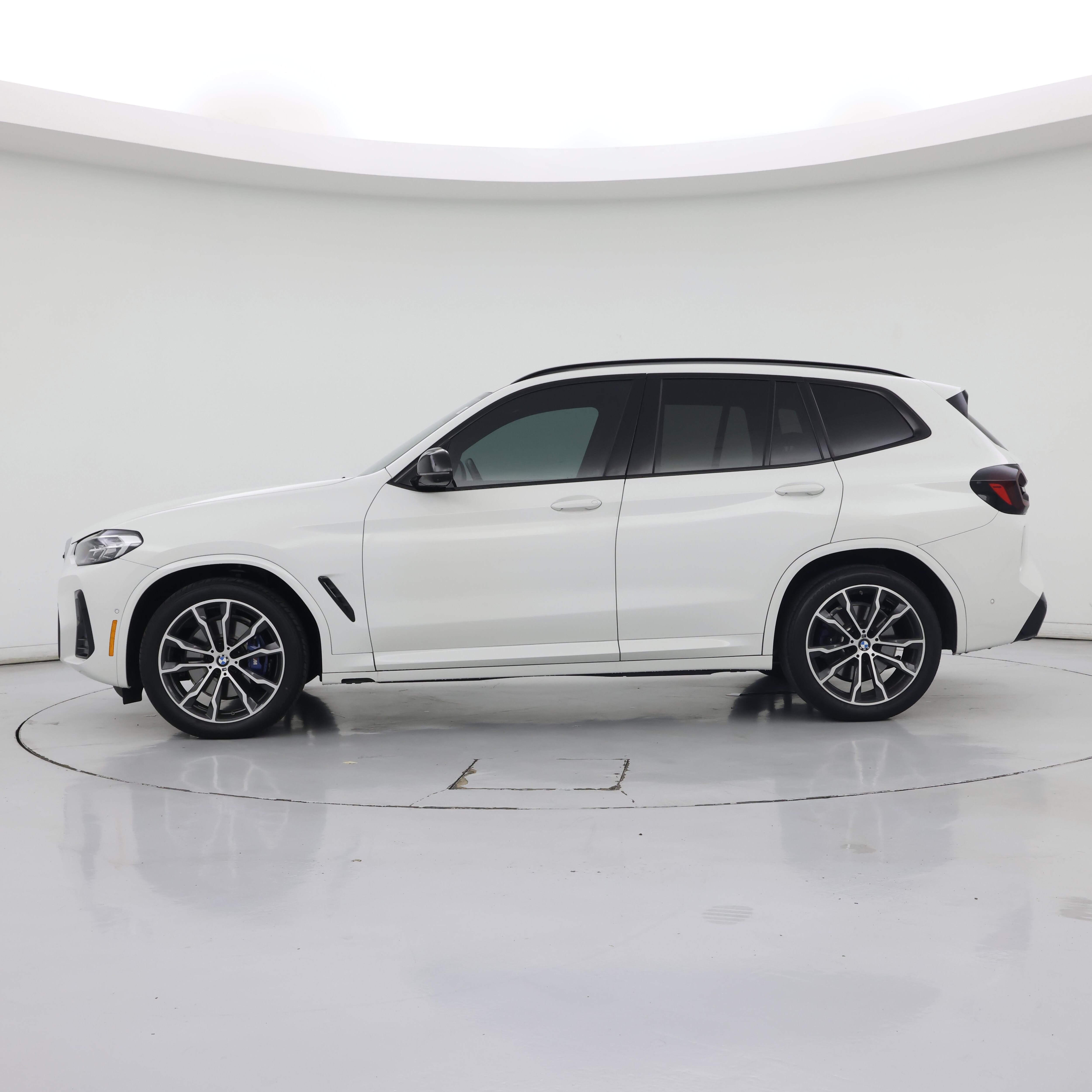 Thumbnail: 2023 BMW X3 - 3