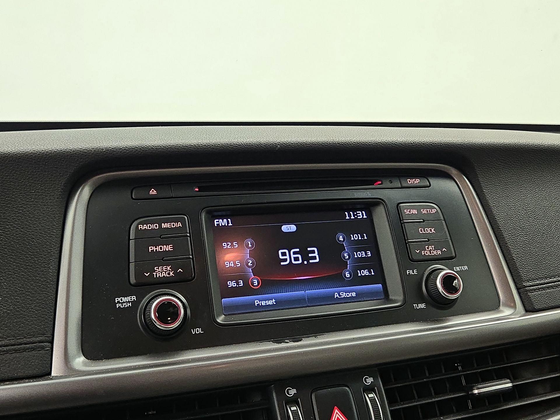 Thumbnail: 2016 Kia Optima - 15