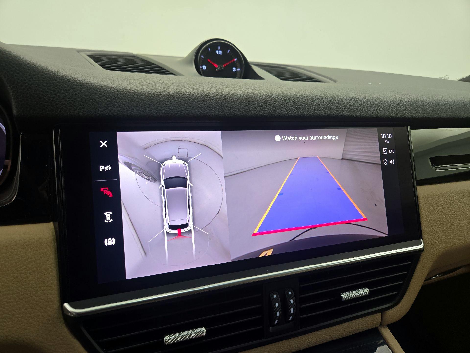 Thumbnail: 2023 Porsche Cayenne - 15