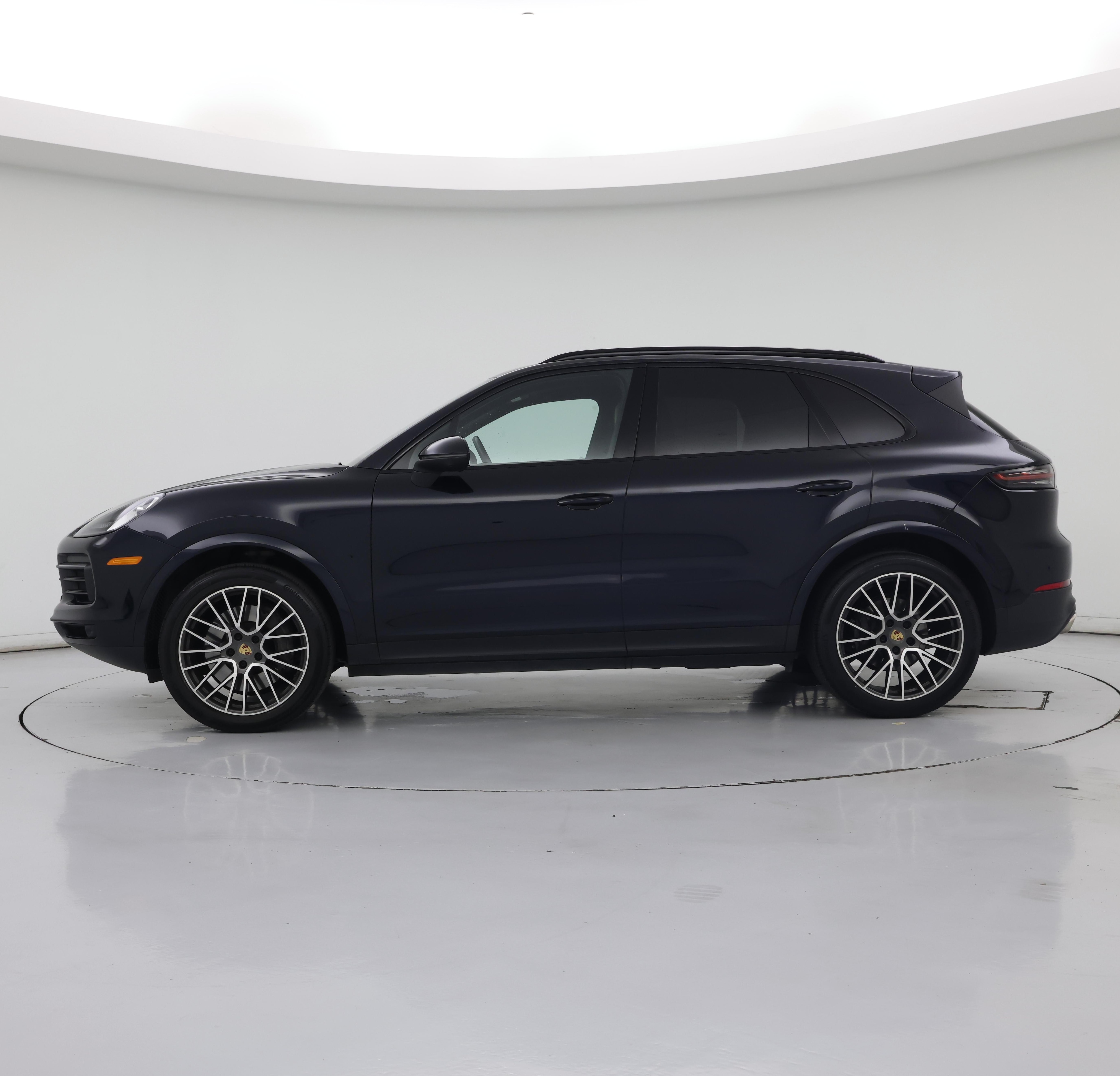 Thumbnail: 2023 Porsche Cayenne - 3
